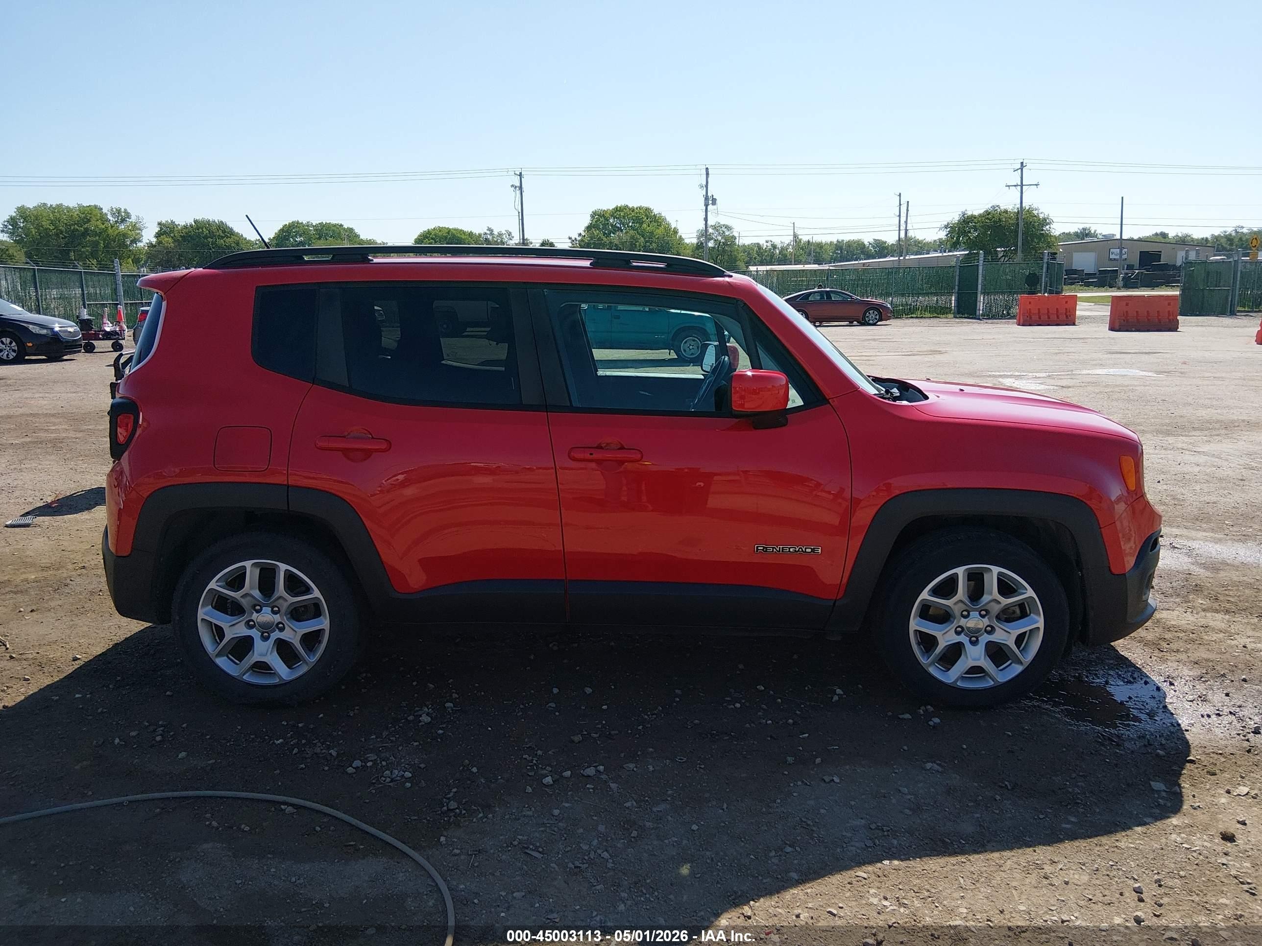 2017 Jeep Renegade Latitude Fwd Red vin: ZACCJABB6HPE95664