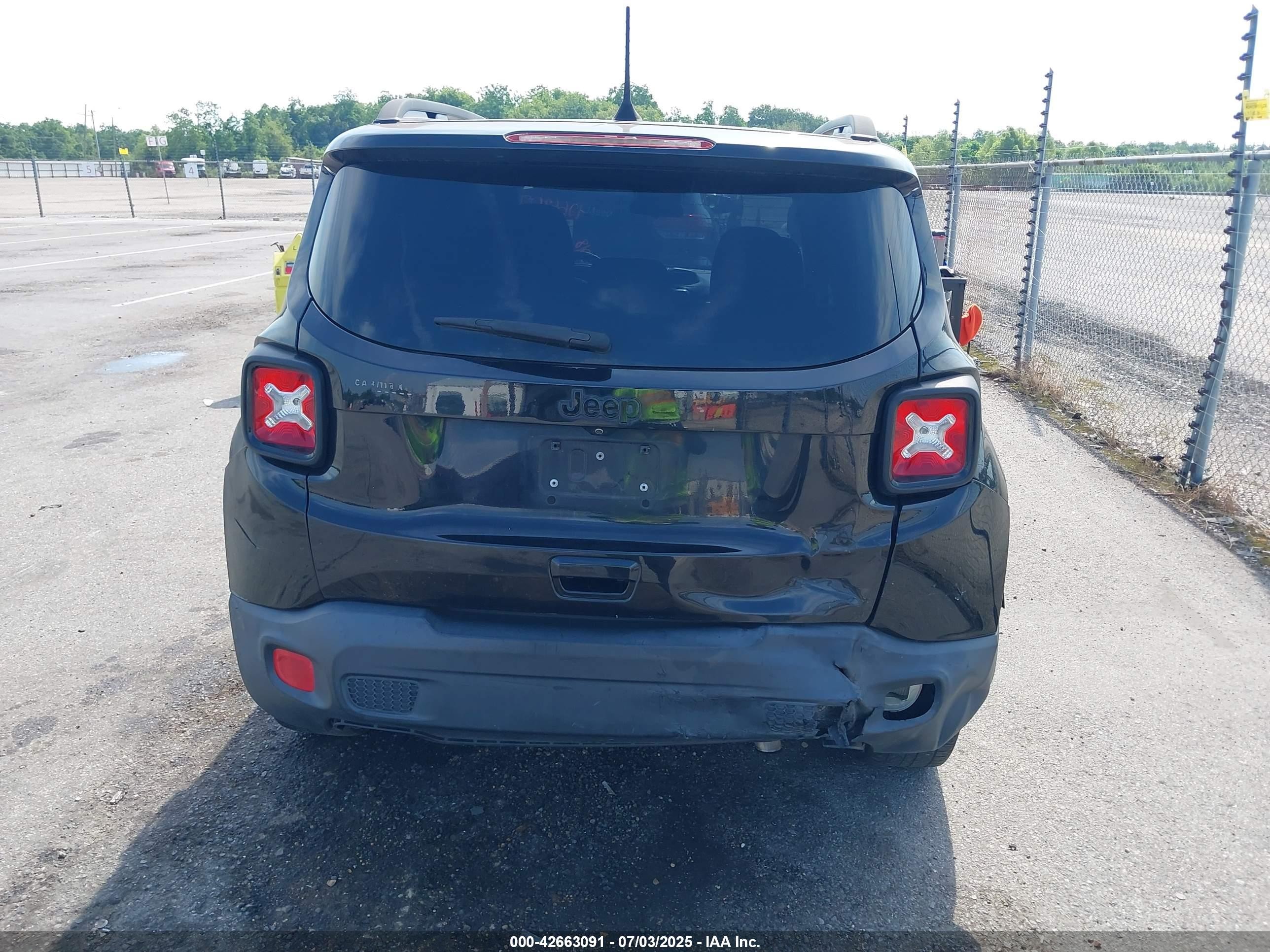 2018 Jeep Renegade Altitude Fwd Black vin: ZACCJABB6JPG93036
