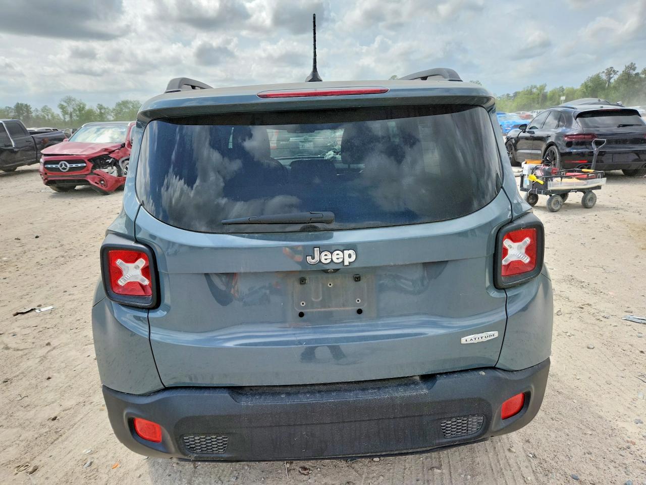 2017 Jeep Renegade Latitude Teal vin: ZACCJABB8HPF06275