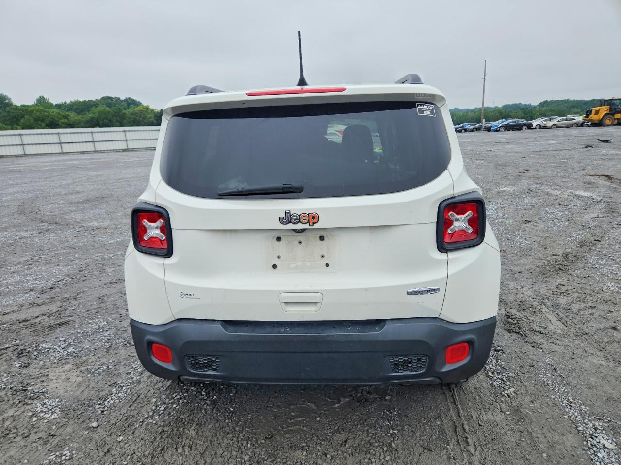 2018 Jeep Renegade Latitude White vin: ZACCJABB8JPJ16988