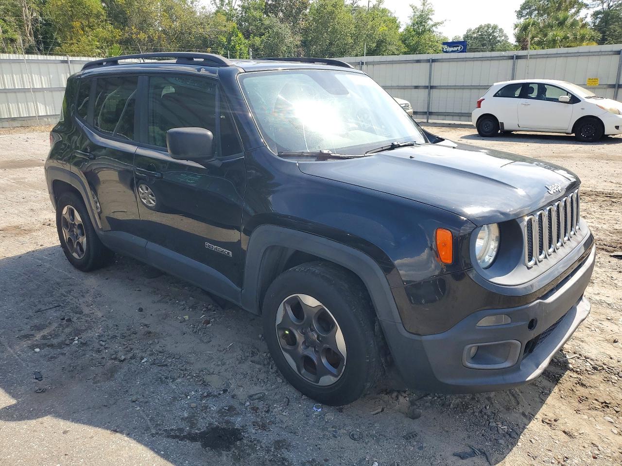2015 Jeep Renegade Latitude Black vin: ZACCJABH0FPB52370