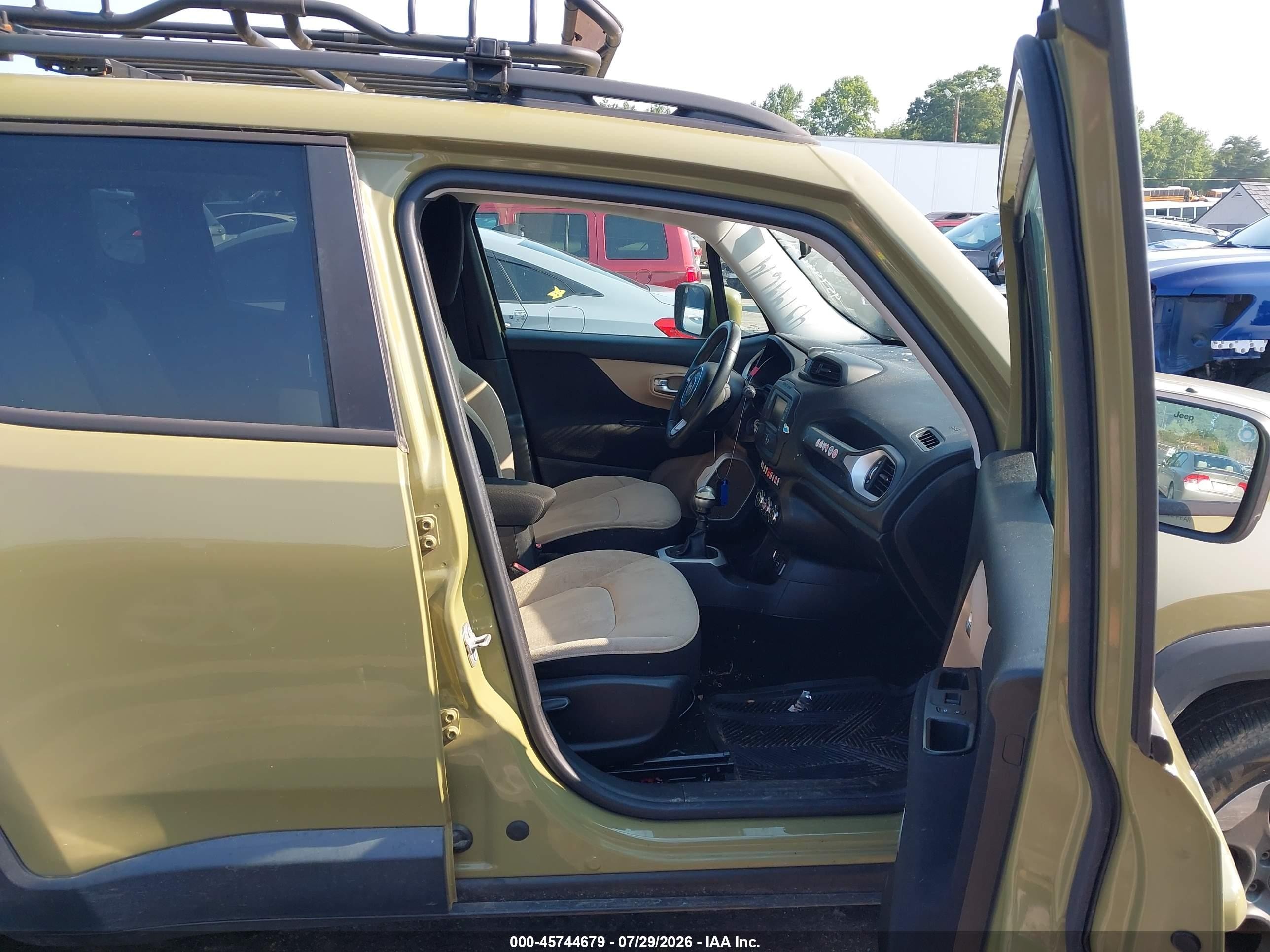 2015 Jeep Renegade Latitude Зеленый vin: ZACCJABH0FPB65292