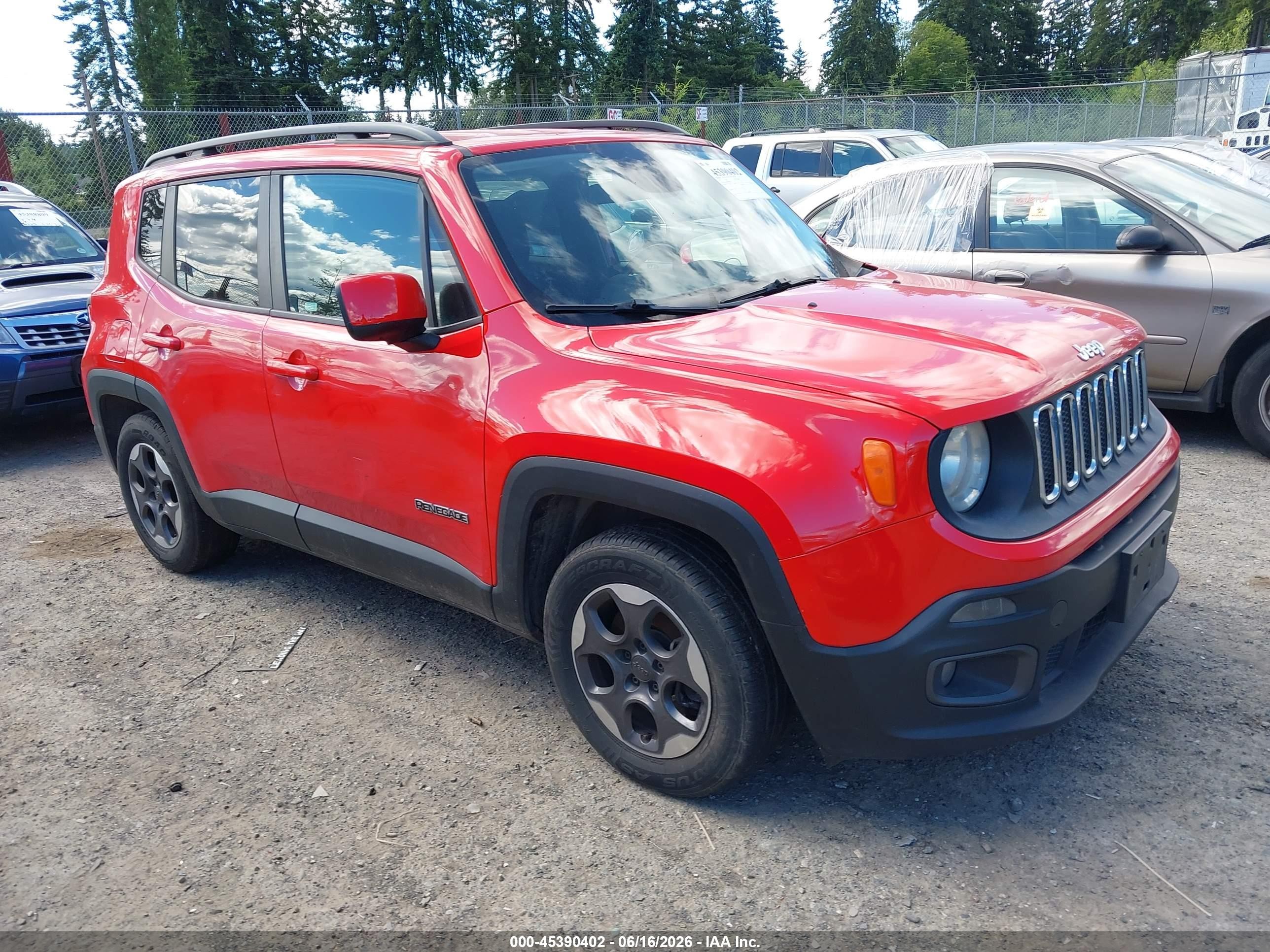 2015 Jeep Renegade Latitude Red vin: ZACCJABH0FPB69214