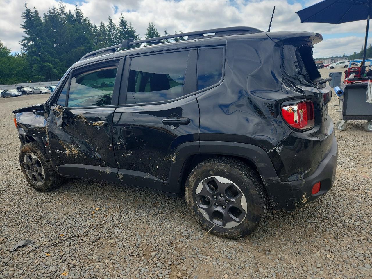 2018 Jeep Renegade Latitude Черный vin: ZACCJABH1JPH94666