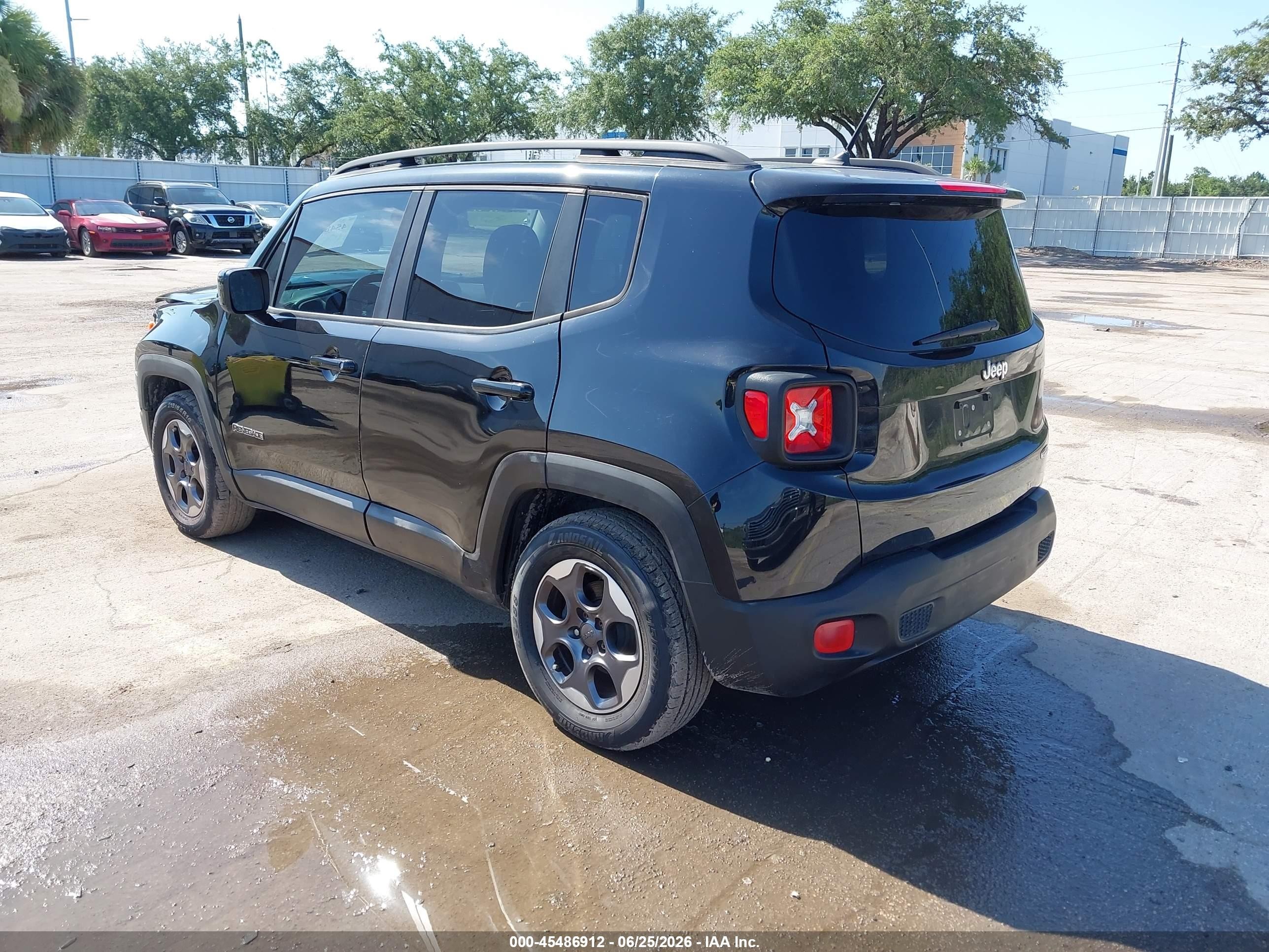 2015 Jeep Renegade Latitude Черный vin: ZACCJABH2FPB91670