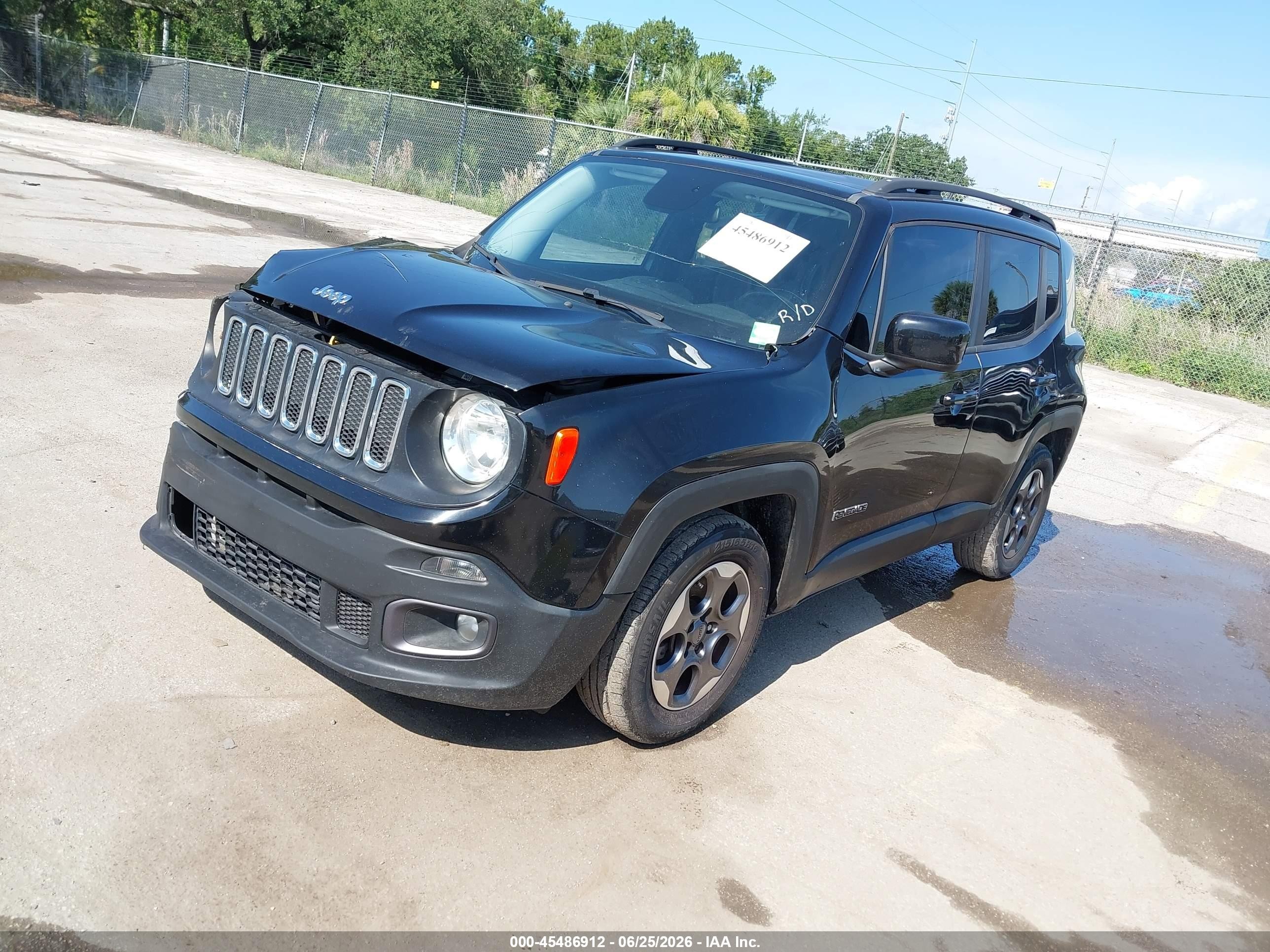 2015 Jeep Renegade Latitude Черный vin: ZACCJABH2FPB91670