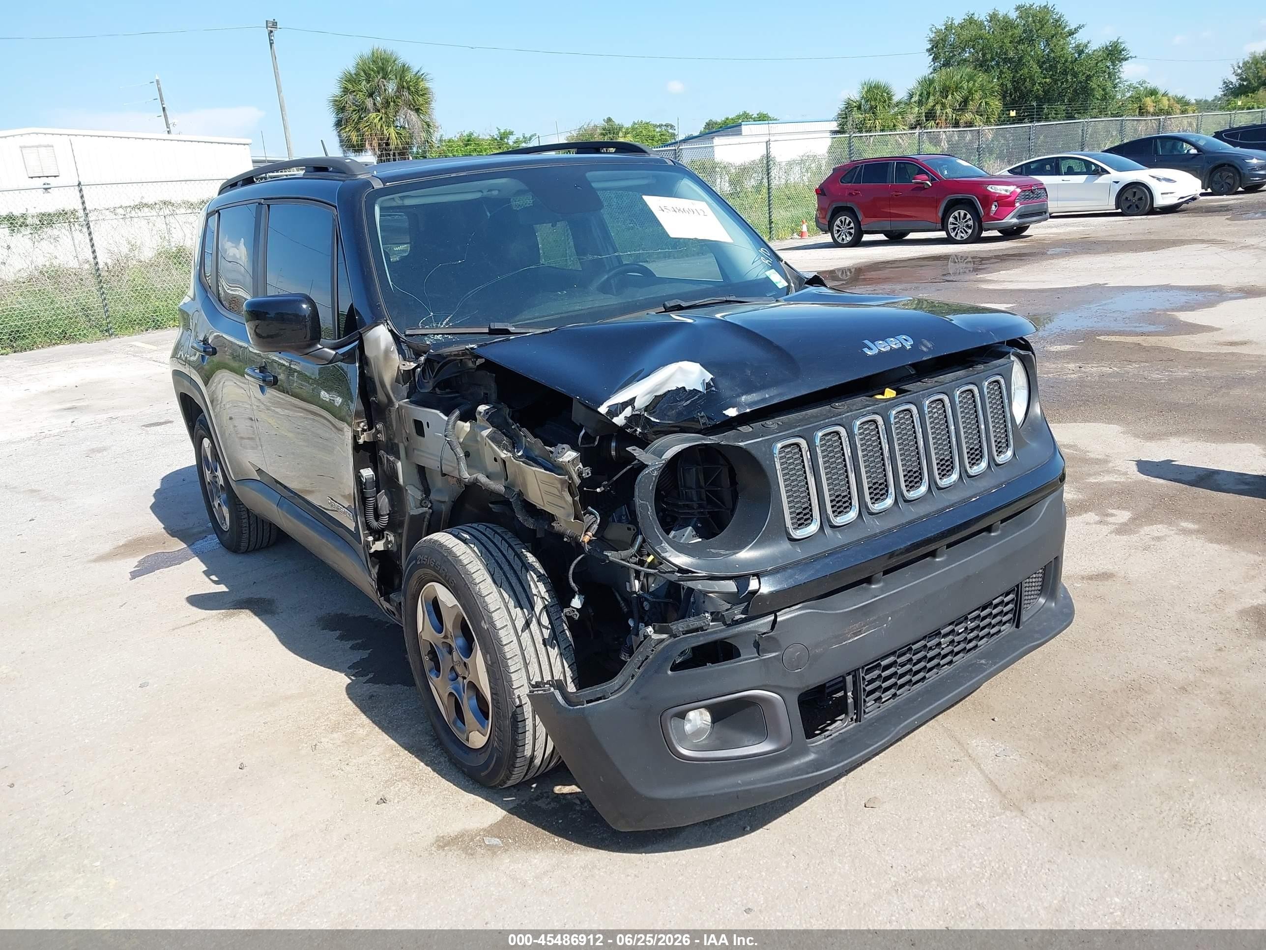 2015 Jeep Renegade Latitude Черный vin: ZACCJABH2FPB91670