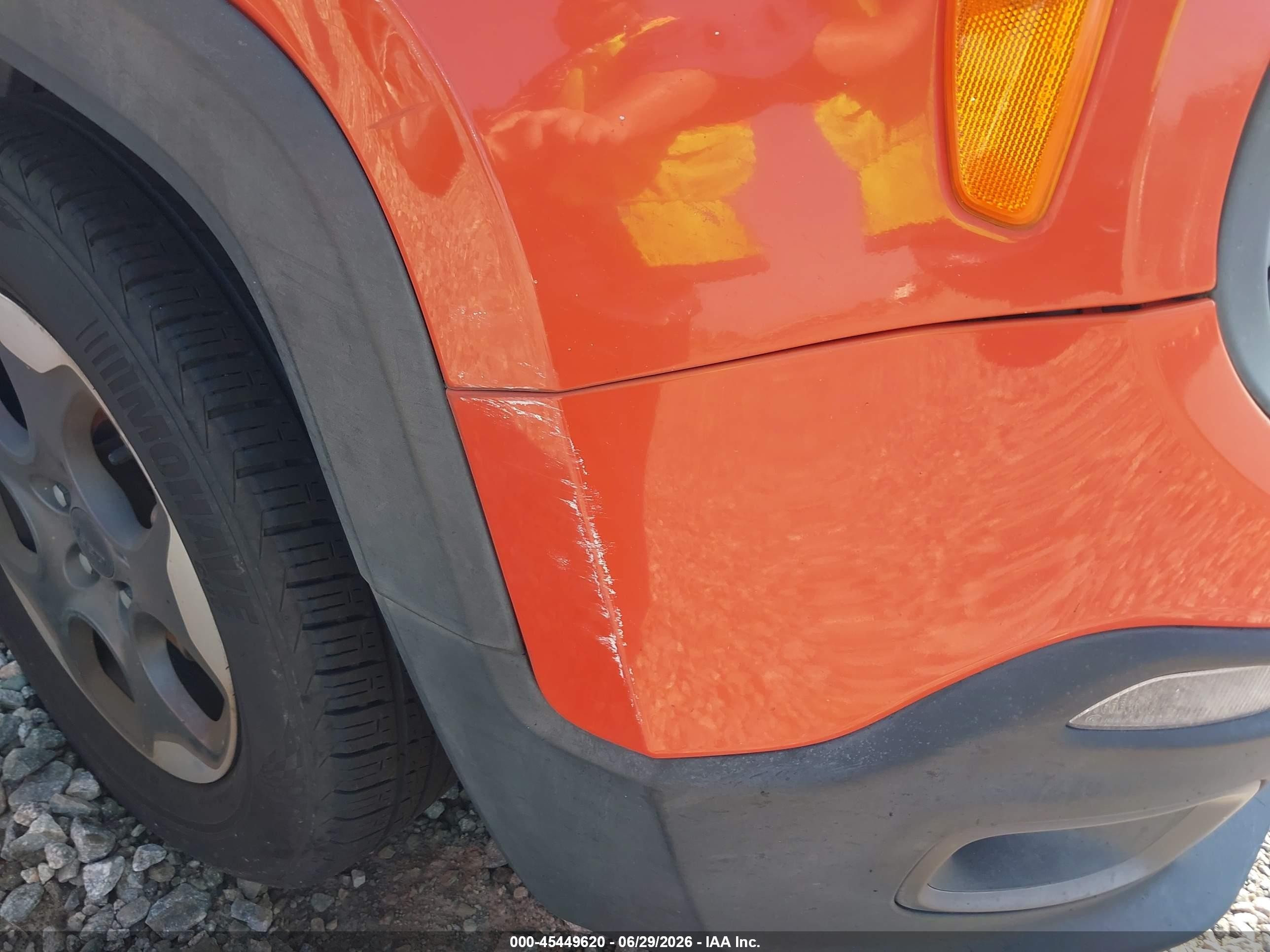 2015 Jeep Renegade Latitude Оранжевый vin: ZACCJABH2FPC11884