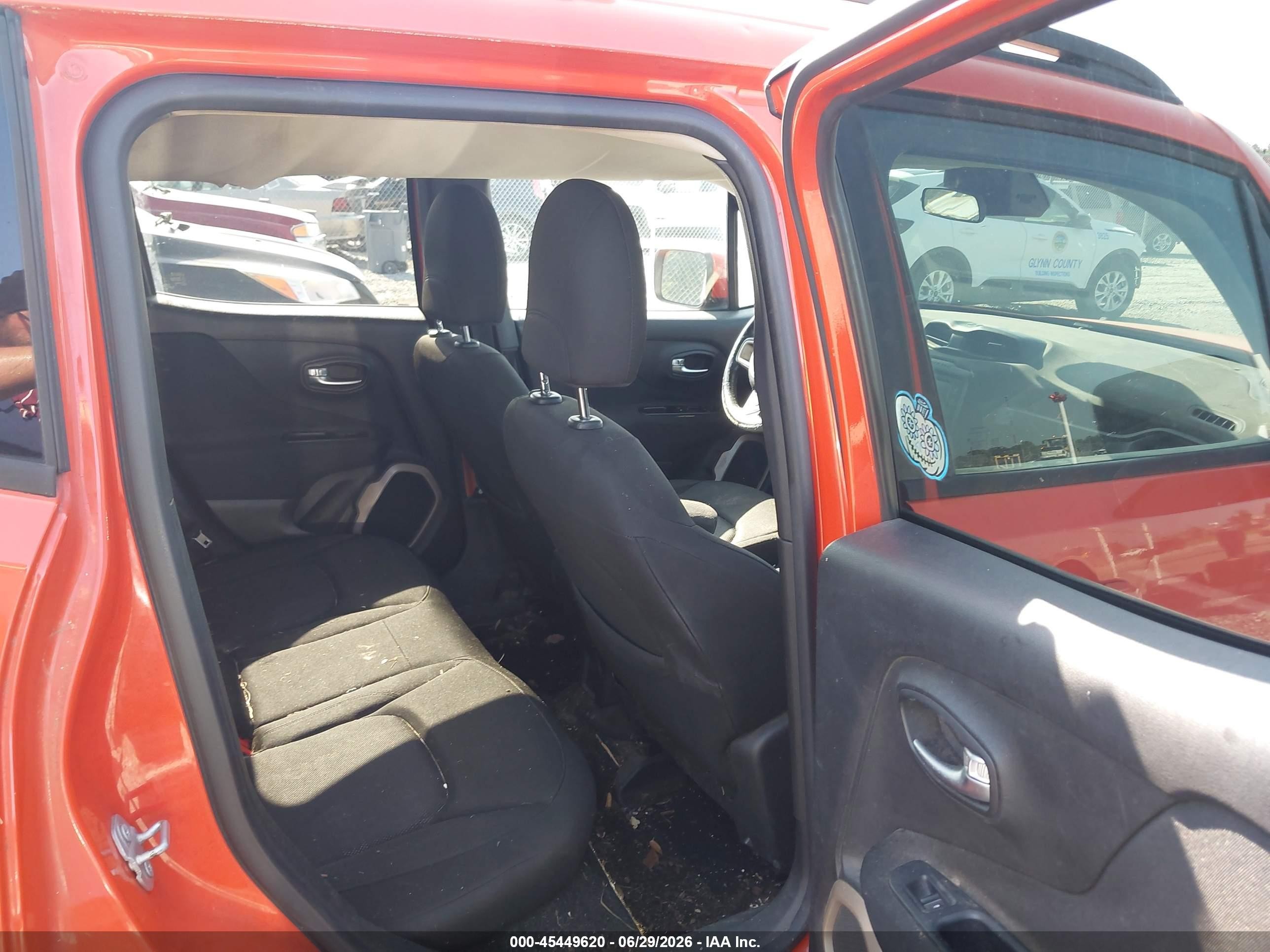 2015 Jeep Renegade Latitude Оранжевый vin: ZACCJABH2FPC11884