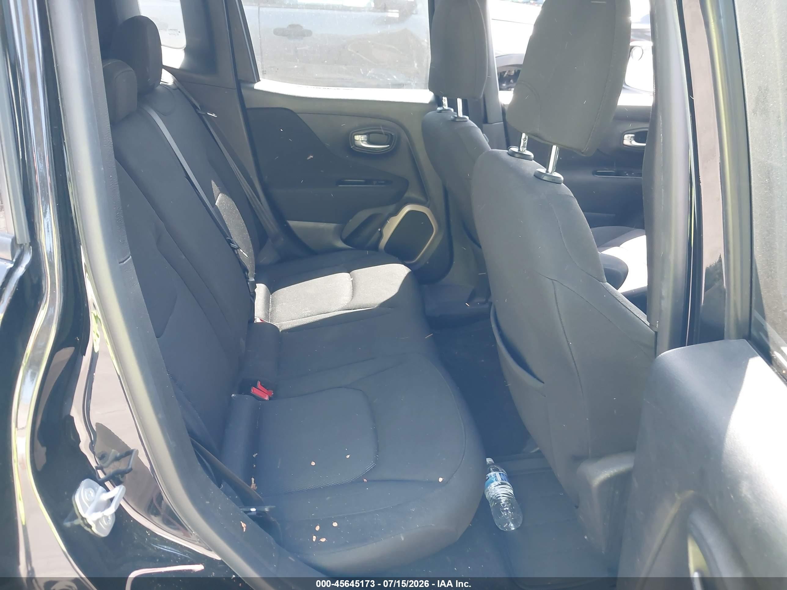 2015 Jeep Renegade Latitude Black vin: ZACCJABH3FPB88986