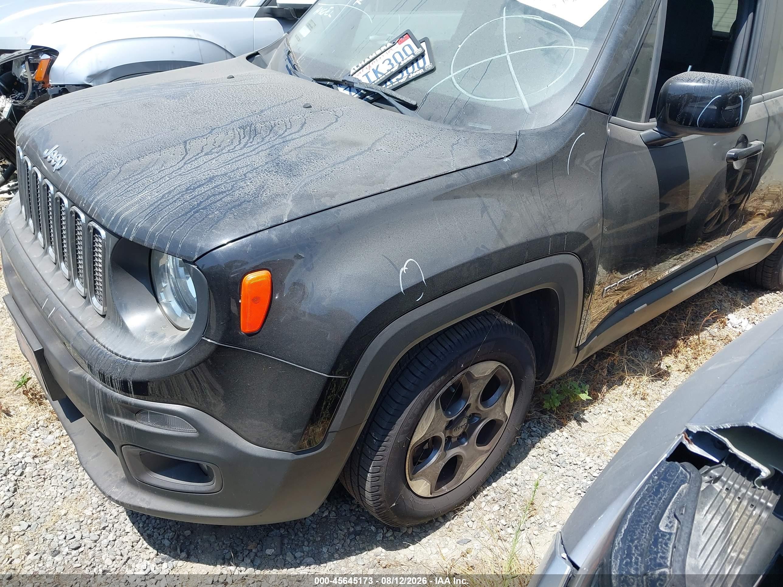 2015 Jeep Renegade Latitude Black vin: ZACCJABH3FPB88986