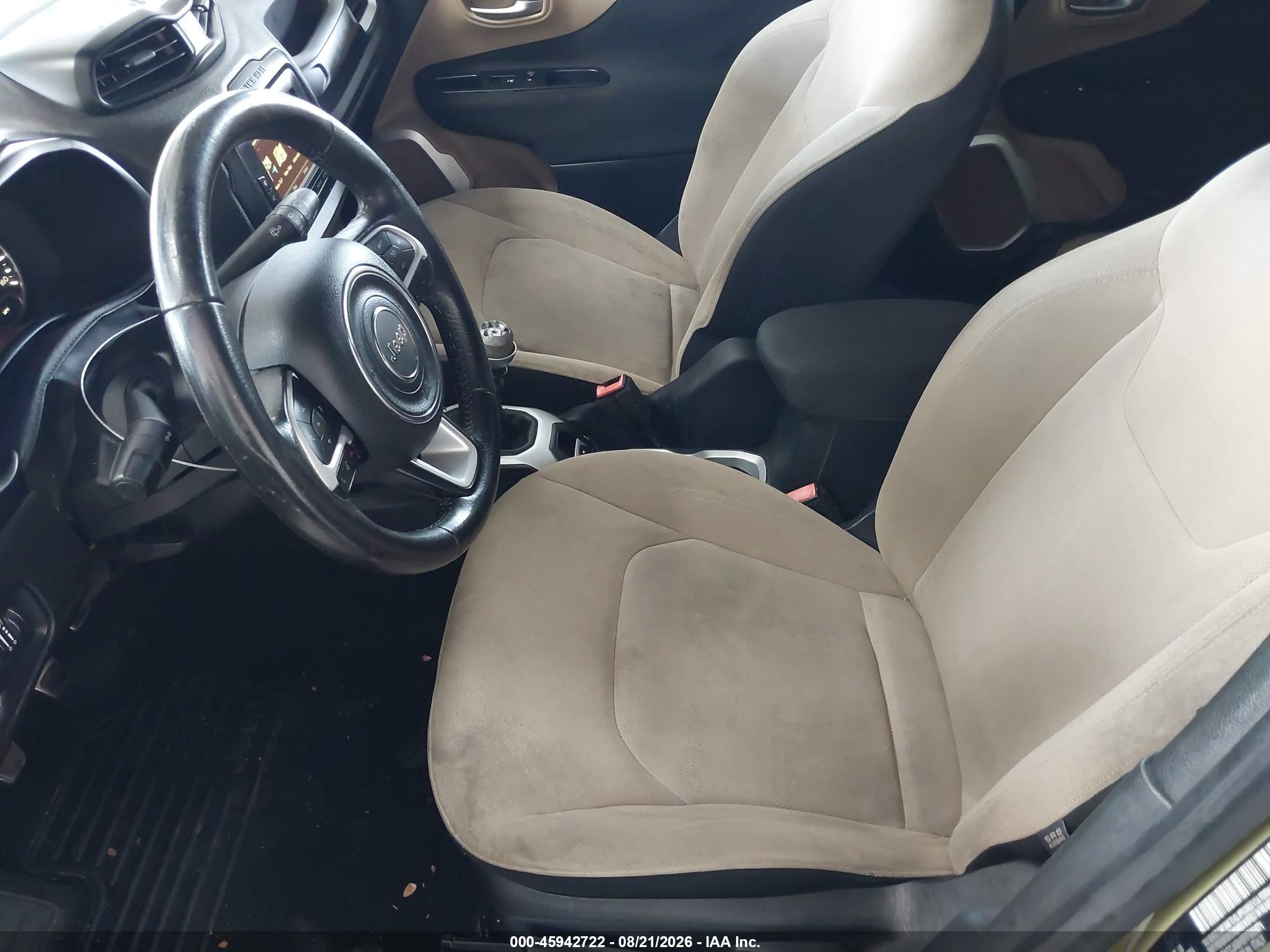 2015 Jeep Renegade Latitude Зеленый vin: ZACCJABH5FPB80971