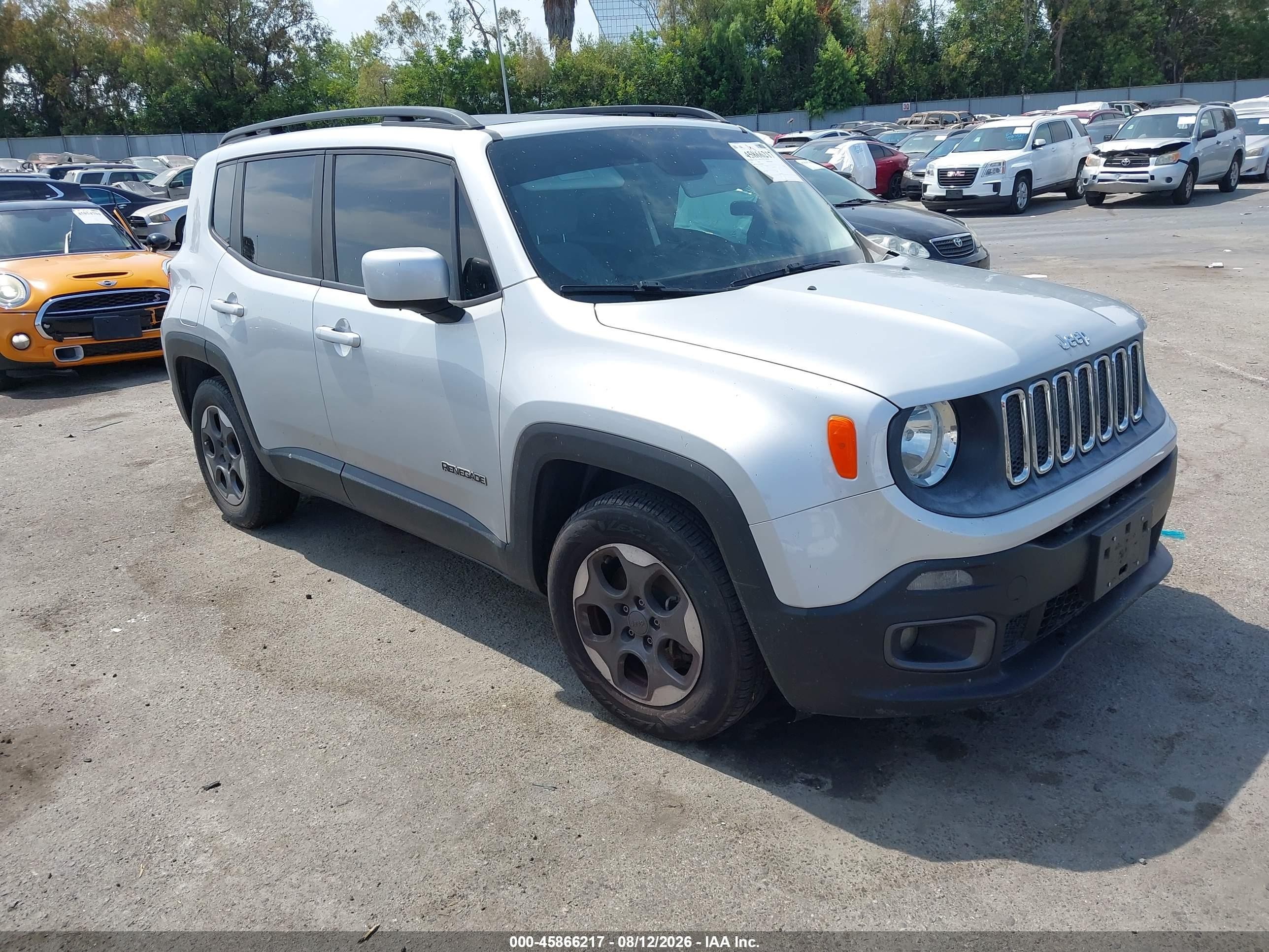 2015 Jeep Renegade Latitude Silver vin: ZACCJABH6FPB98850