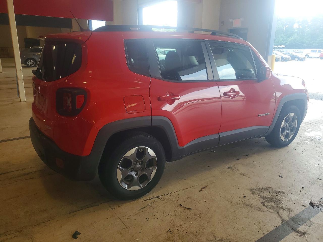 2015 Jeep Renegade Latitude Red vin: ZACCJABH7FPC24291