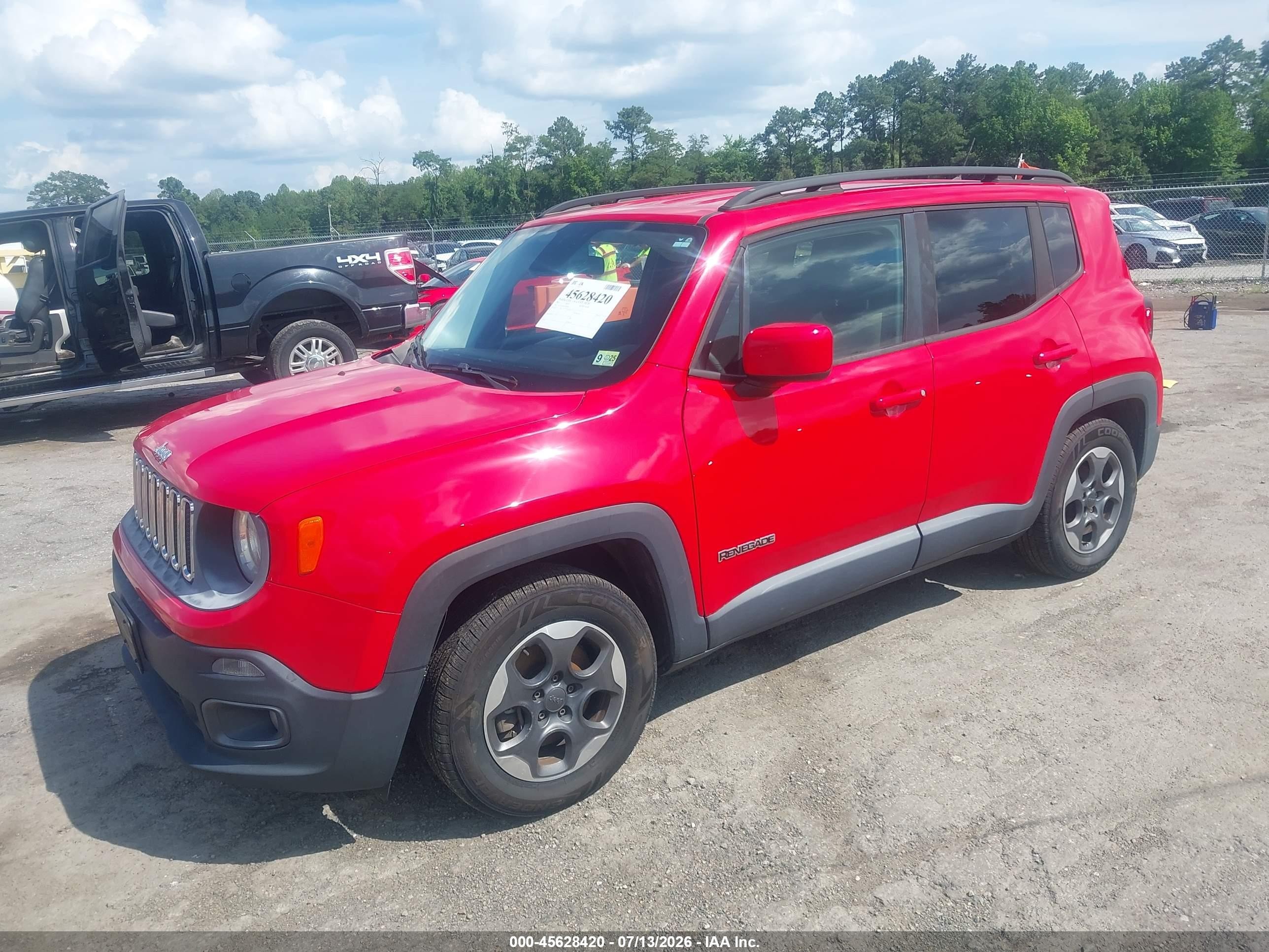 2015 Jeep Renegade Latitude Red vin: ZACCJABH9FPB83887