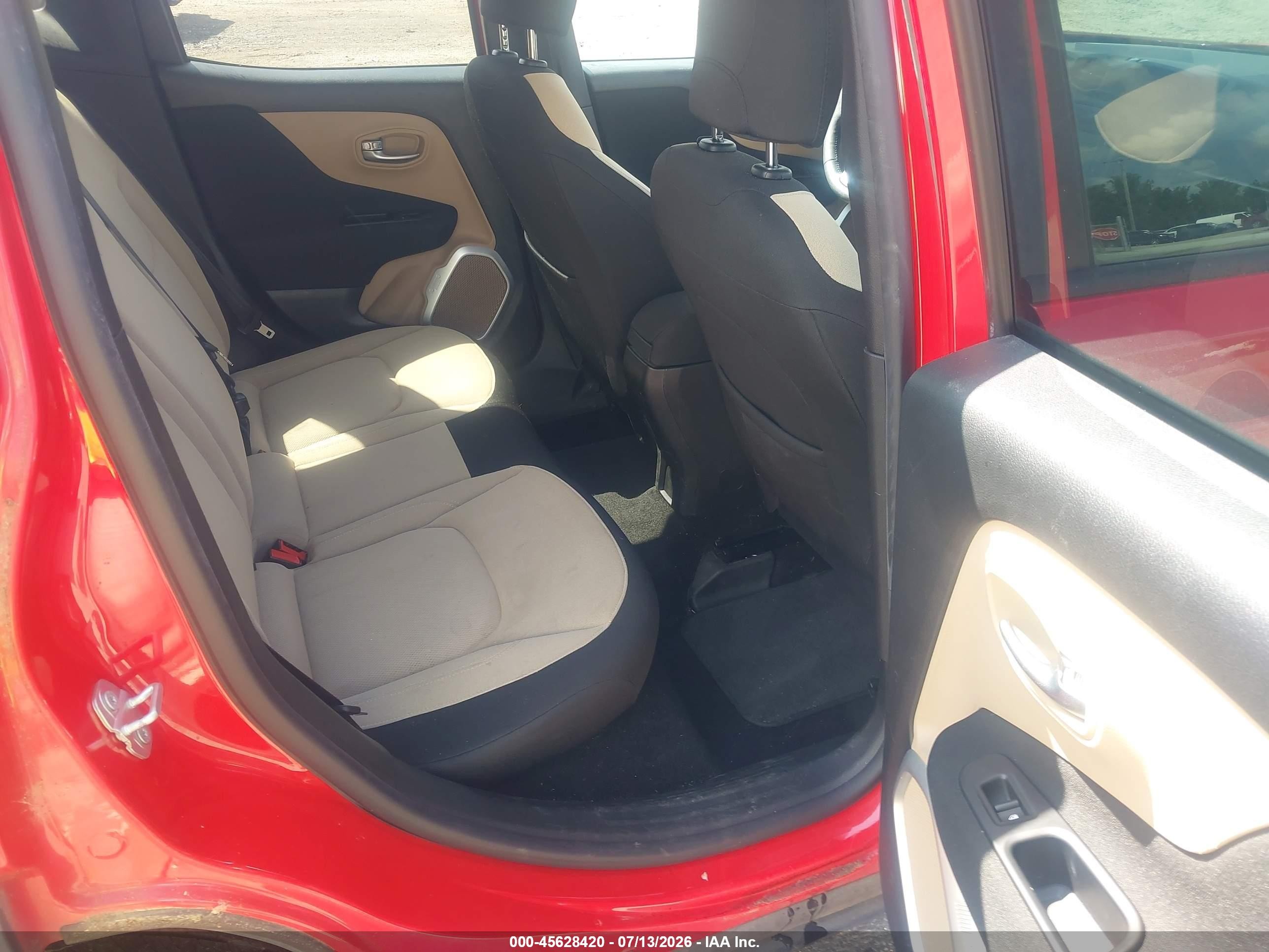 2015 Jeep Renegade Latitude Red vin: ZACCJABH9FPB83887