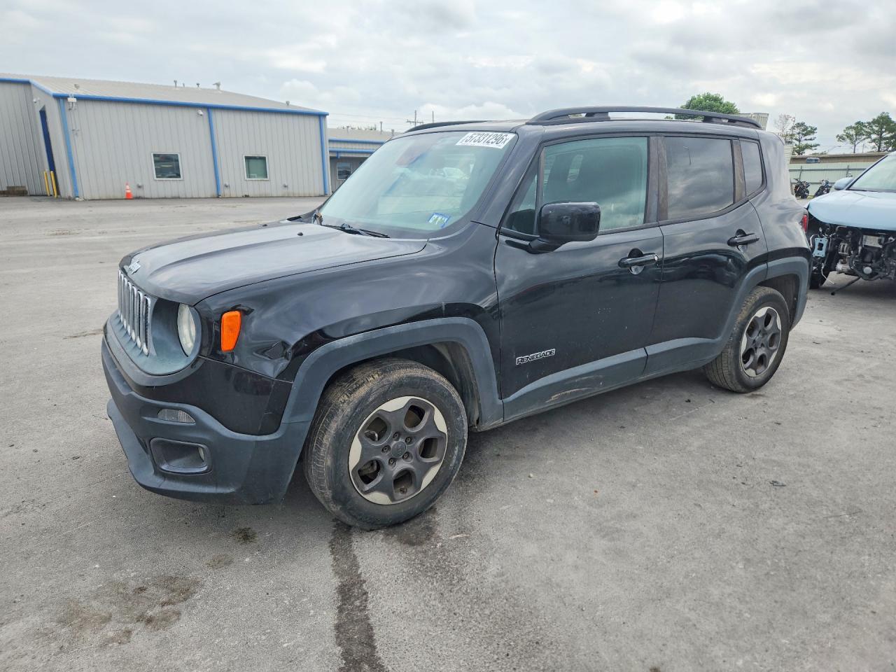 2015 Jeep Renegade Latitude Black vin: ZACCJABHXFPB50090