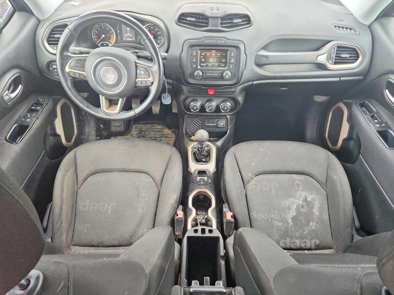 2015 Jeep Renegade Latitude Black vin: ZACCJABHXFPB50090