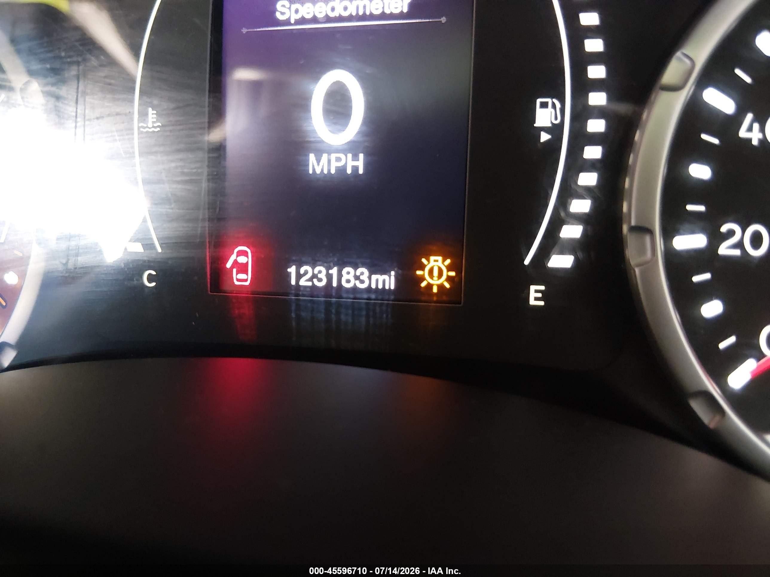2015 Jeep Renegade Latitude White vin: ZACCJABT0FPB27809
