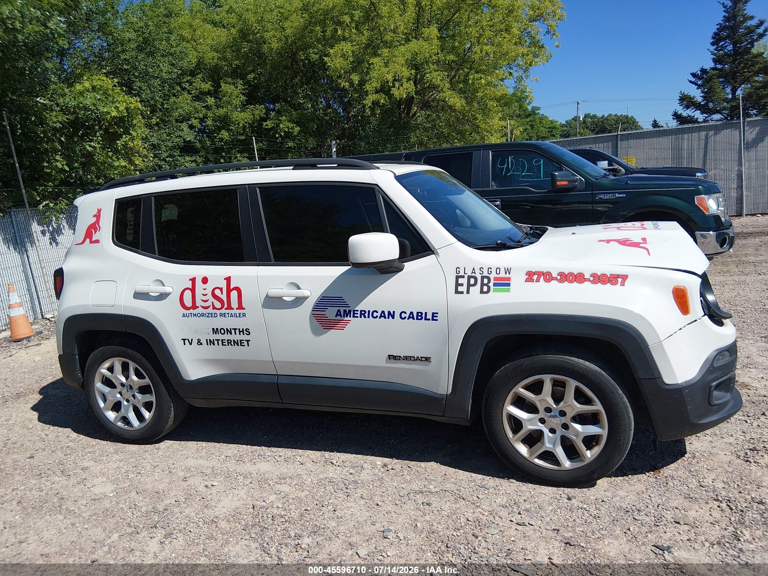 2015 Jeep Renegade Latitude White vin: ZACCJABT0FPB27809