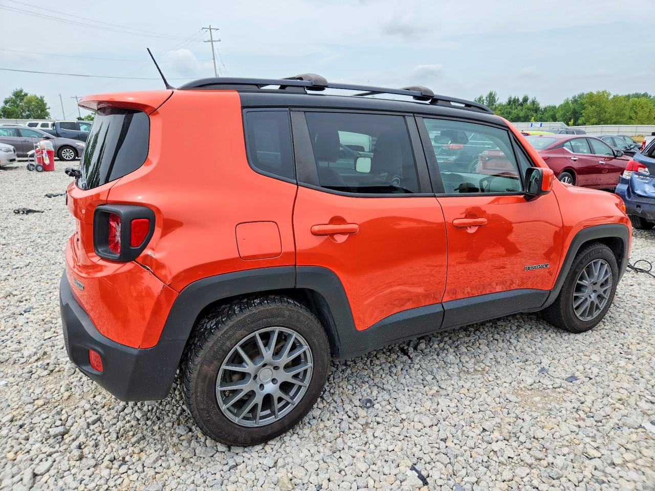 2015 Jeep Renegade Latitude Orange vin: ZACCJABT0FPB46912