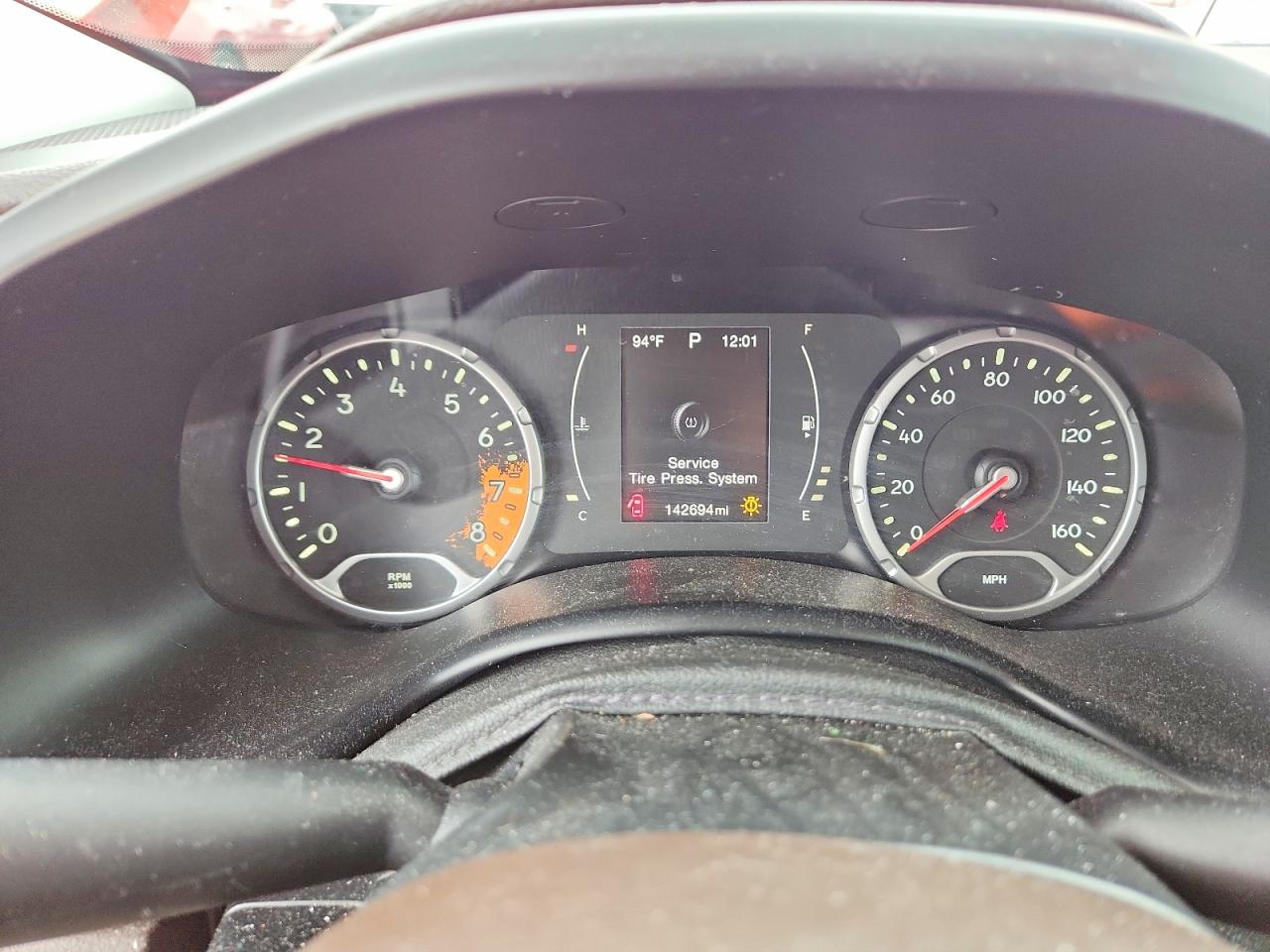 2015 Jeep Renegade Latitude Orange vin: ZACCJABT0FPB46912