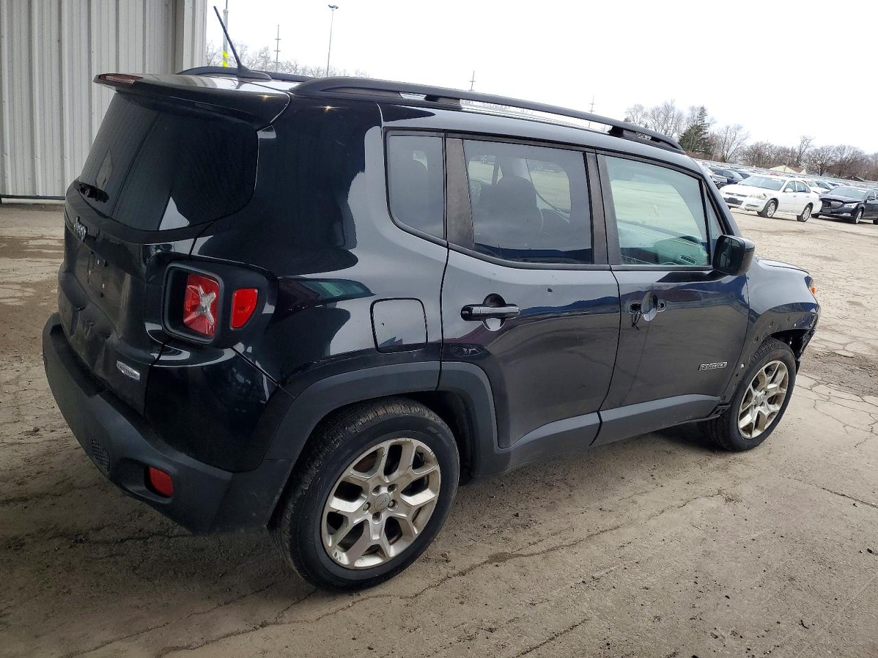 2015 Jeep Renegade Latitude Black vin: ZACCJABT0FPB50975