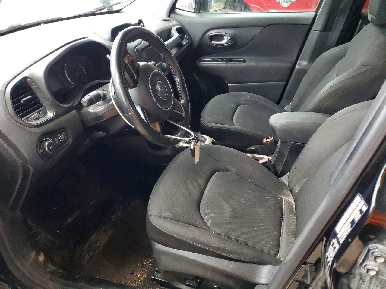 2015 Jeep Renegade Latitude Black vin: ZACCJABT0FPB50975