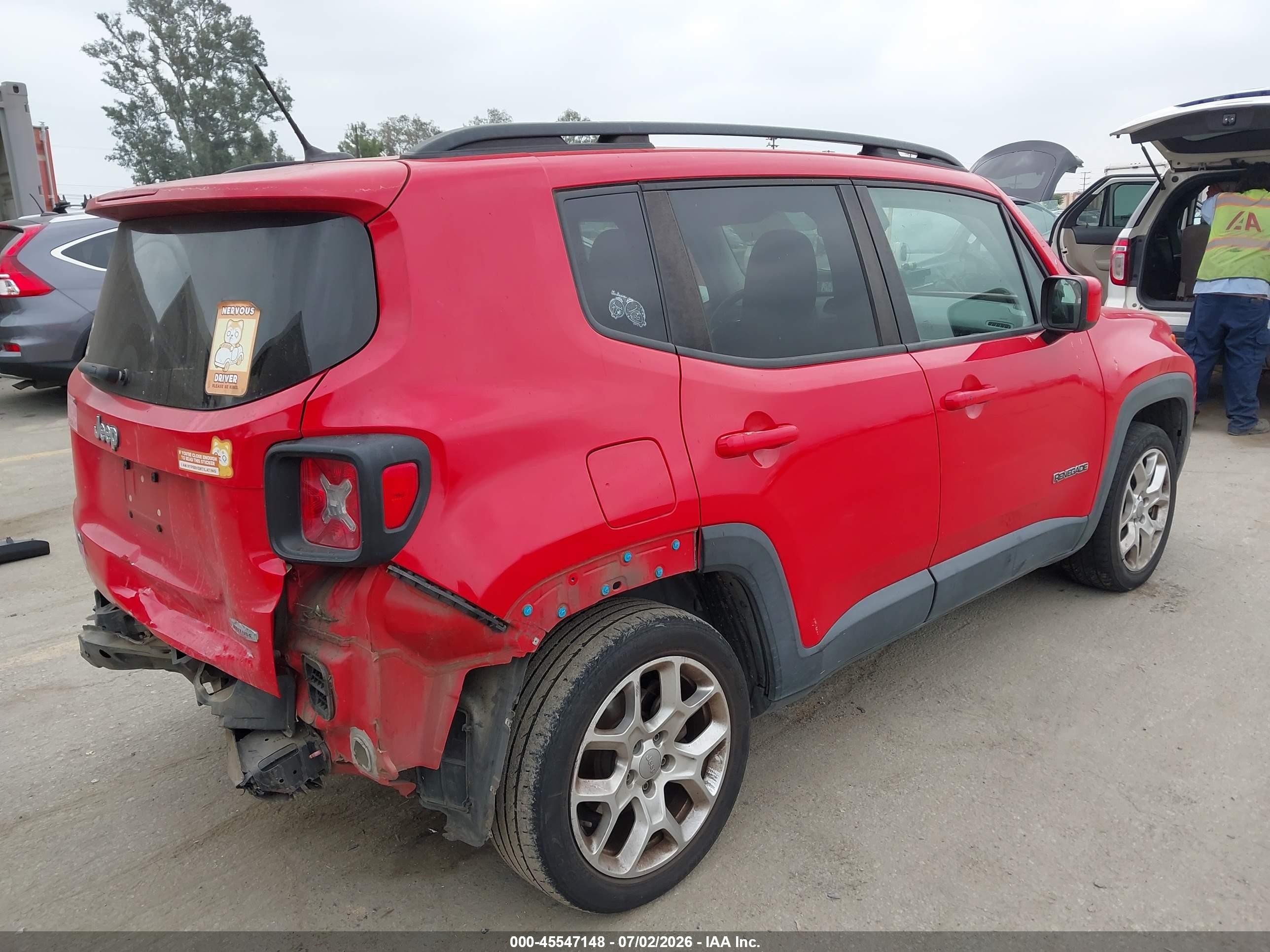 2015 Jeep Renegade Latitude Red vin: ZACCJABT0FPB52764