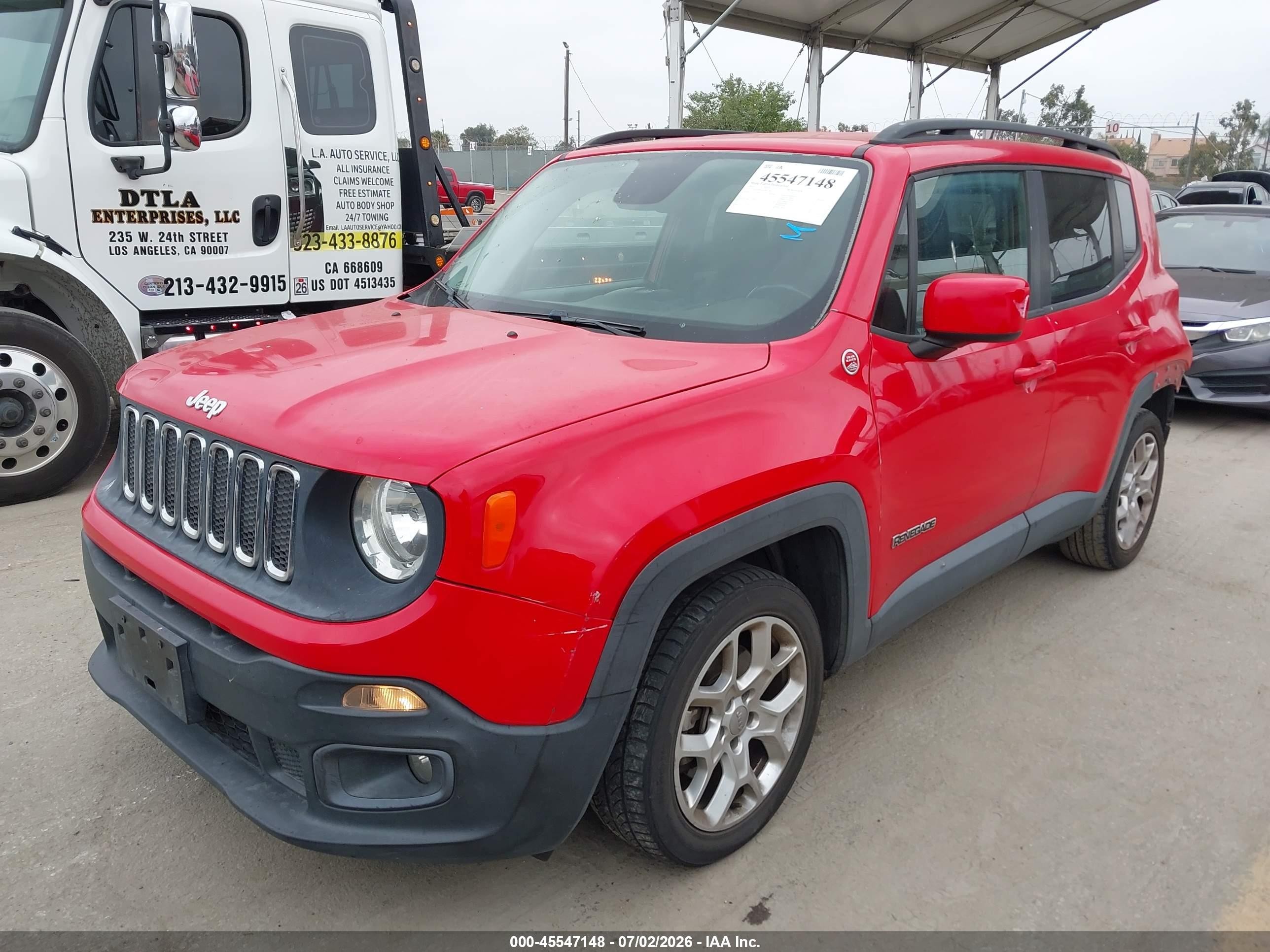 2015 Jeep Renegade Latitude Red vin: ZACCJABT0FPB52764