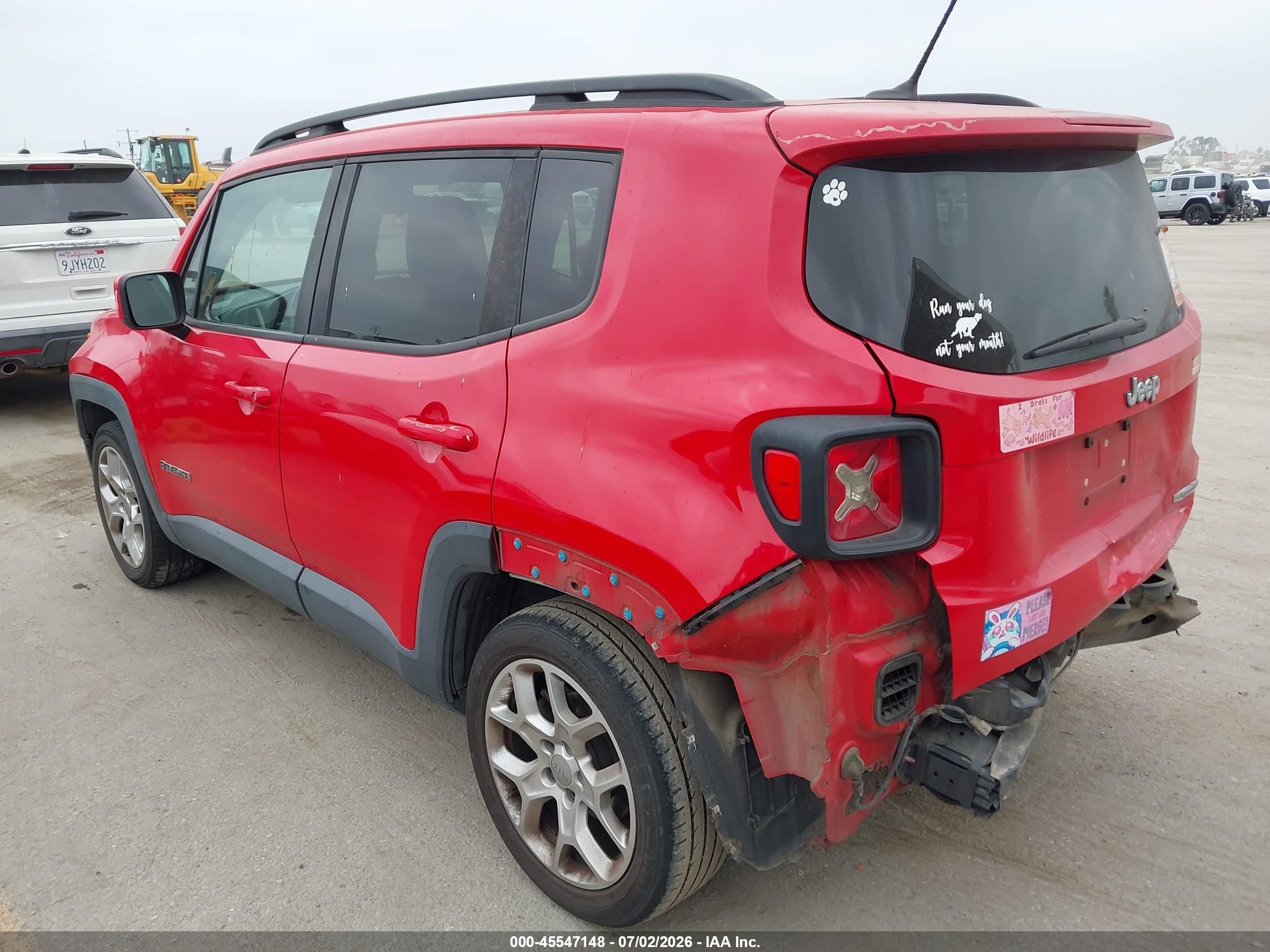 2015 Jeep Renegade Latitude Red vin: ZACCJABT0FPB52764