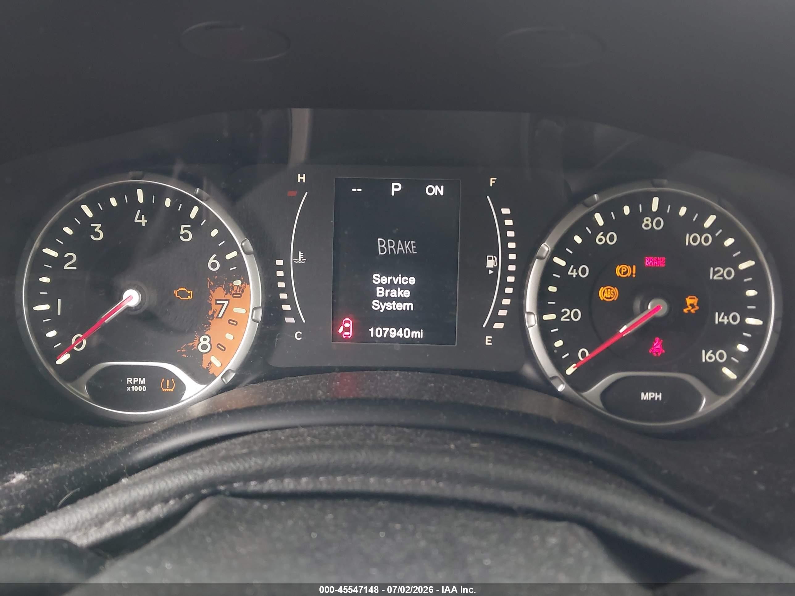 2015 Jeep Renegade Latitude Red vin: ZACCJABT0FPB52764