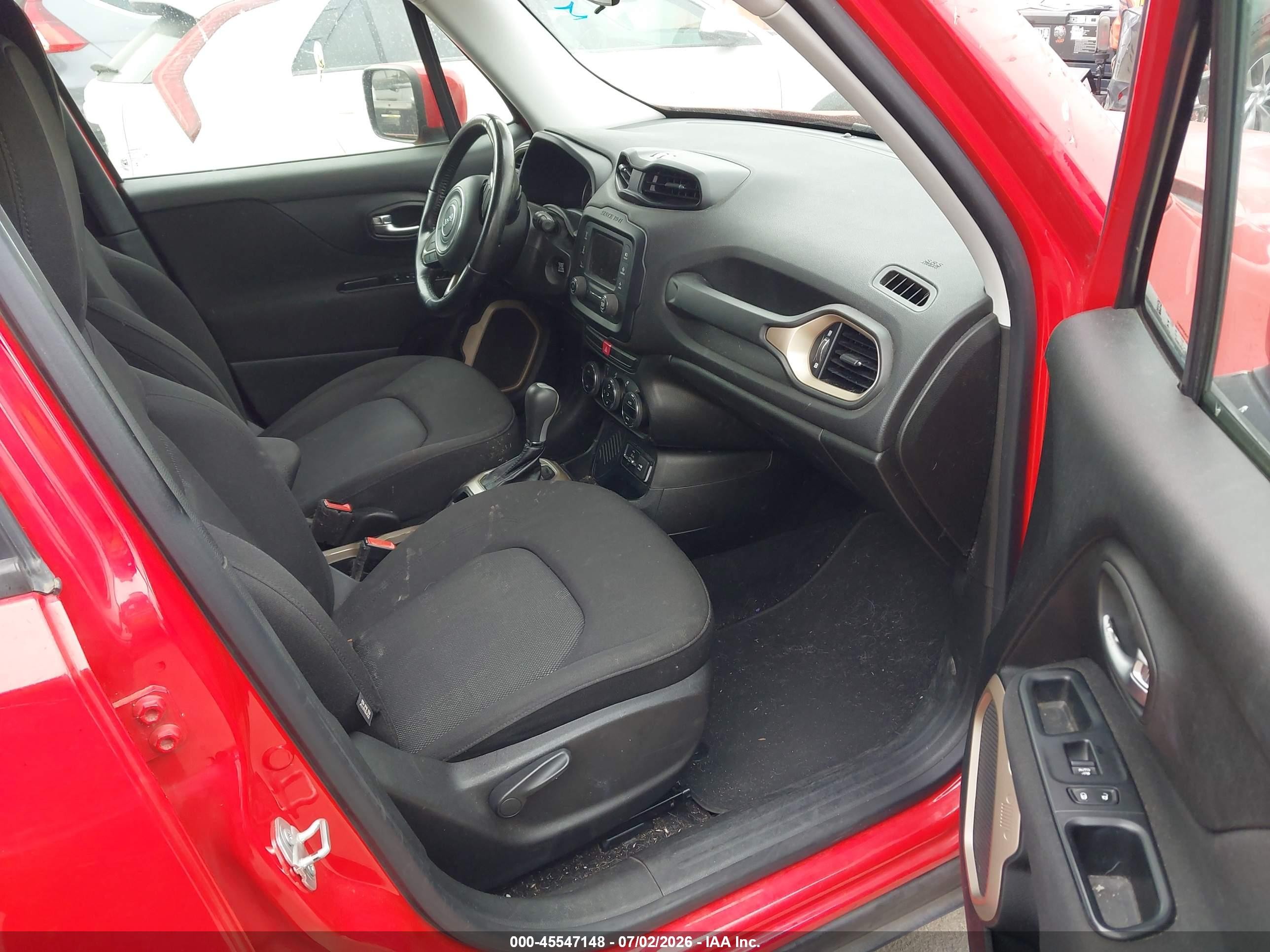 2015 Jeep Renegade Latitude Red vin: ZACCJABT0FPB52764
