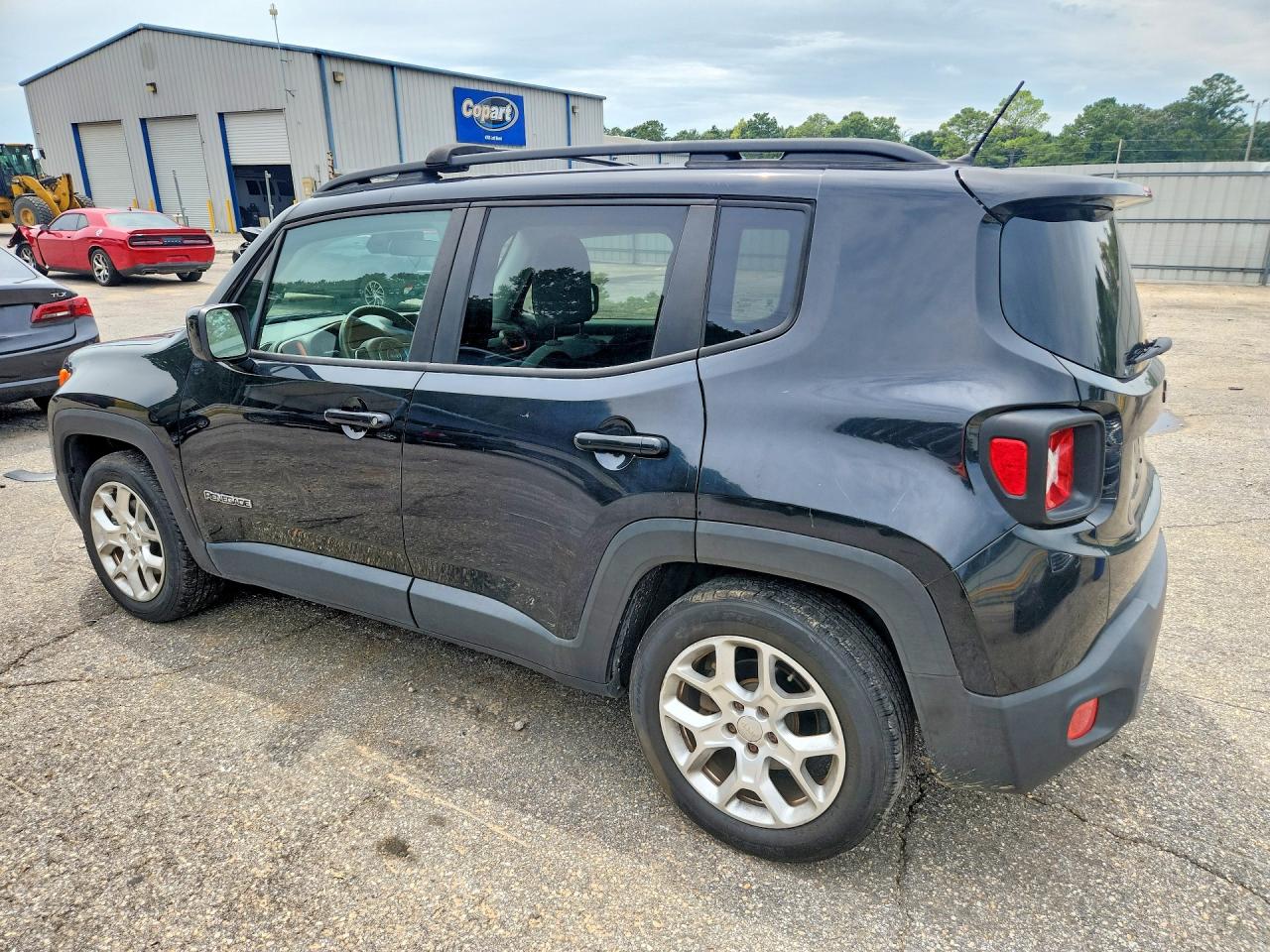 2015 Jeep Renegade Latitude Black vin: ZACCJABT0FPB55129
