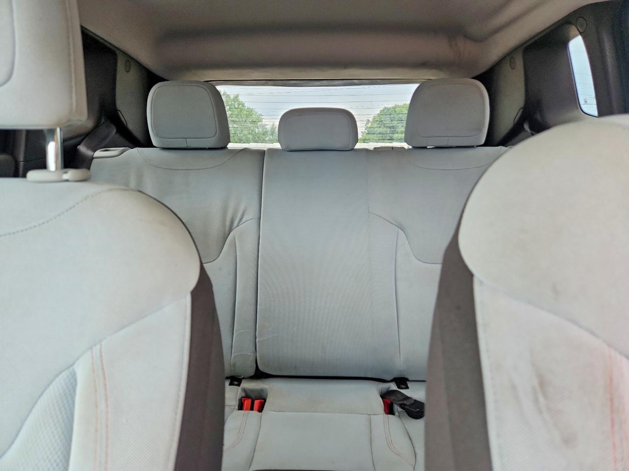 2015 Jeep Renegade Latitude Black vin: ZACCJABT0FPB55129