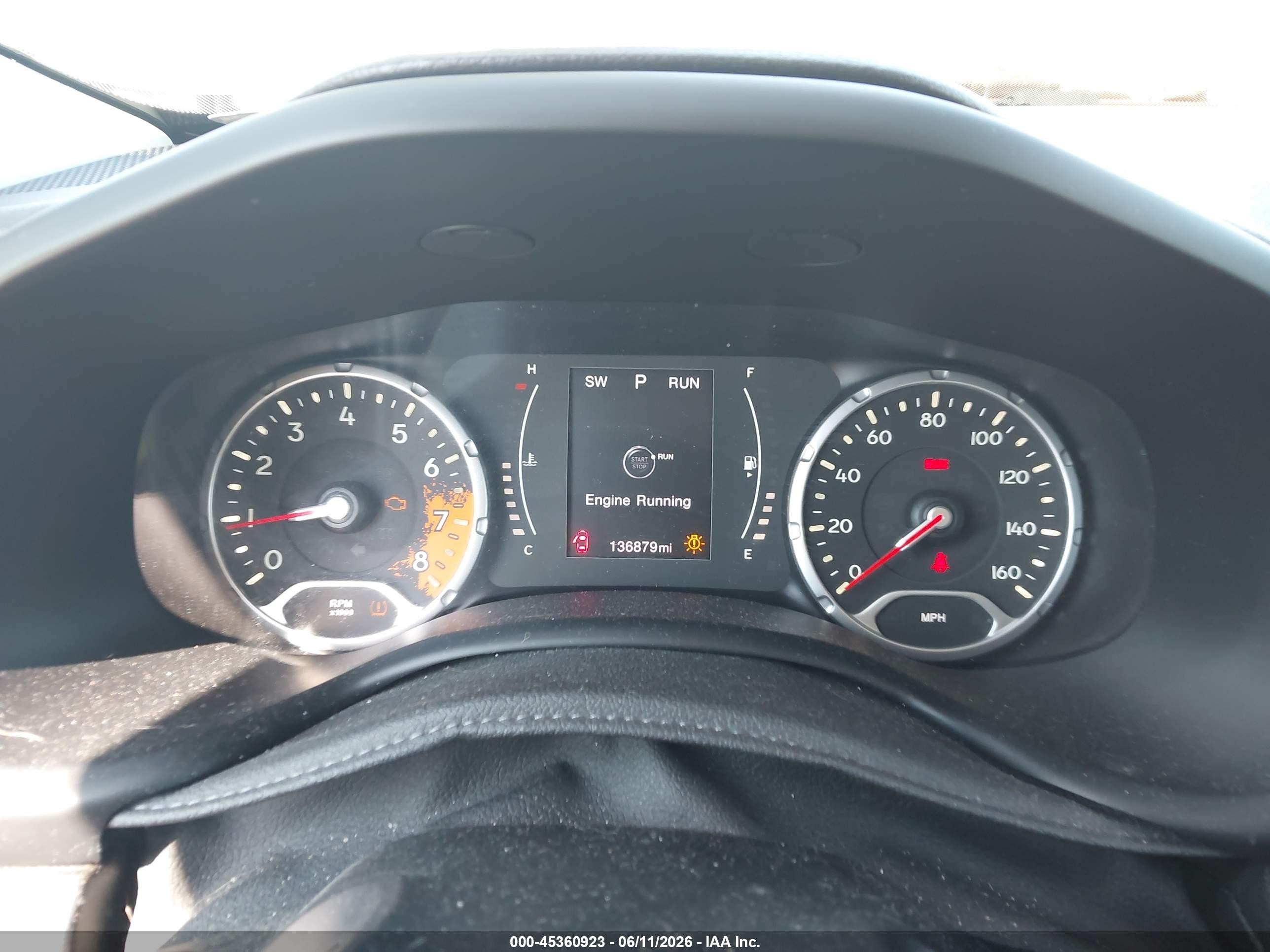 2015 Jeep Renegade Latitude Red vin: ZACCJABT0FPB56596