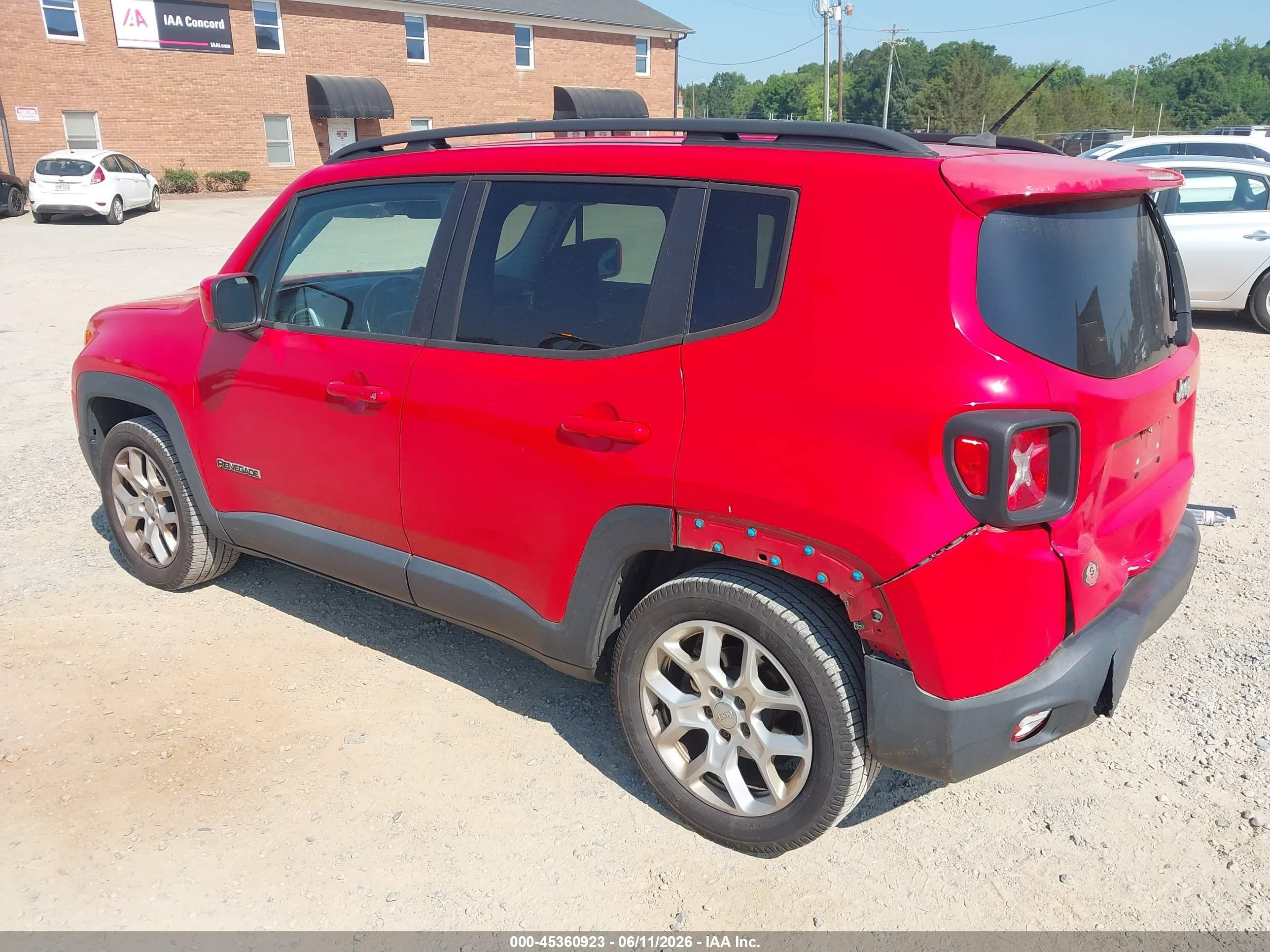 2015 Jeep Renegade Latitude Red vin: ZACCJABT0FPB56596