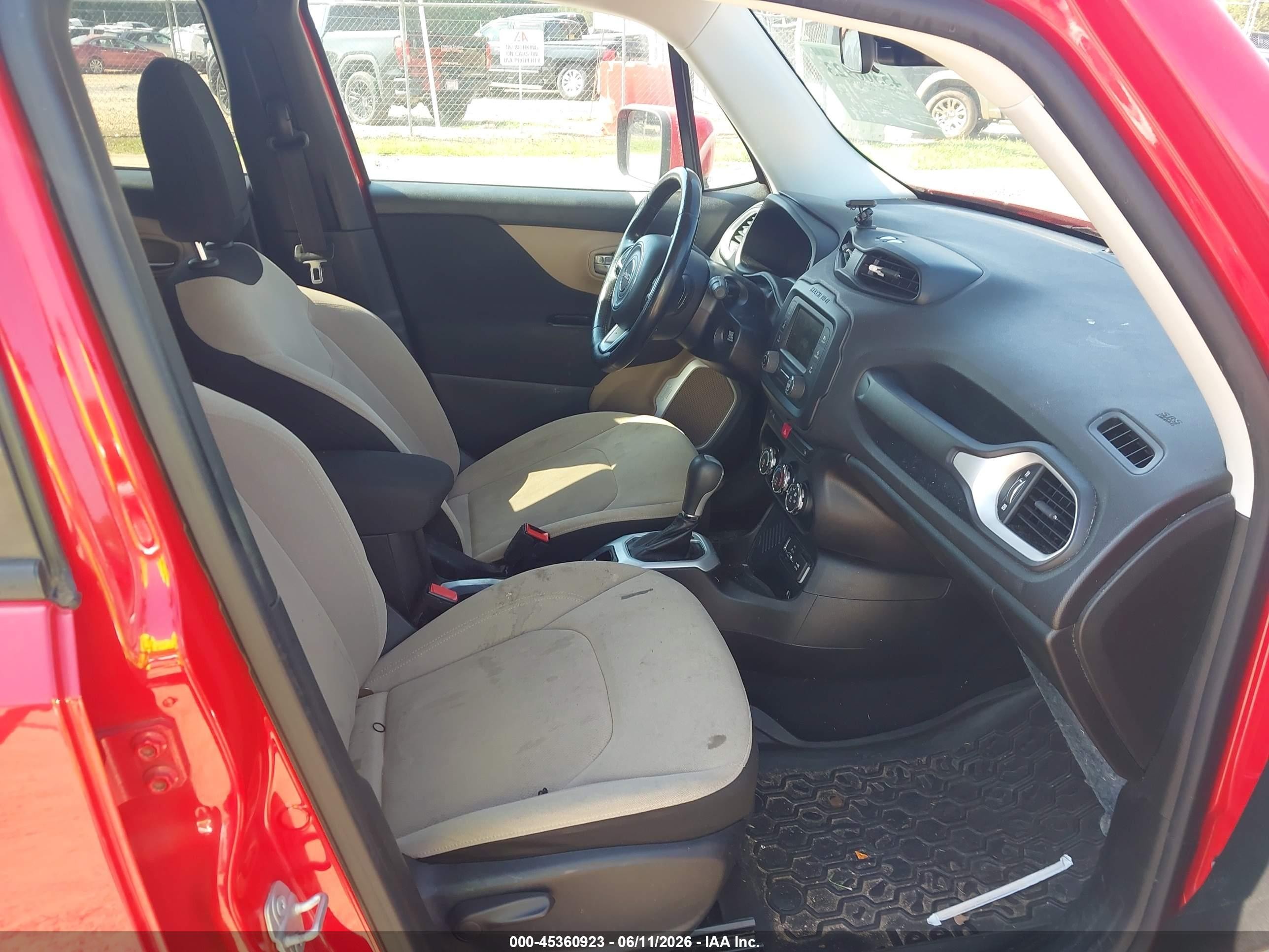 2015 Jeep Renegade Latitude Red vin: ZACCJABT0FPB56596