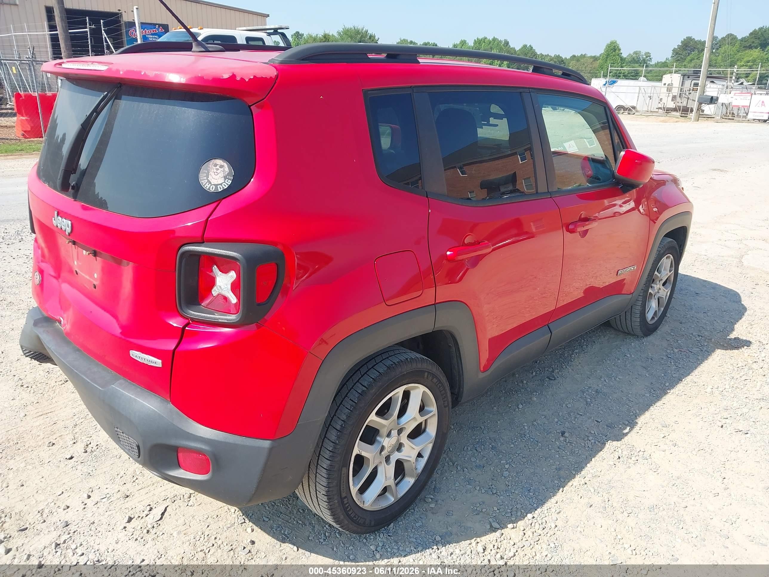 2015 Jeep Renegade Latitude Red vin: ZACCJABT0FPB56596