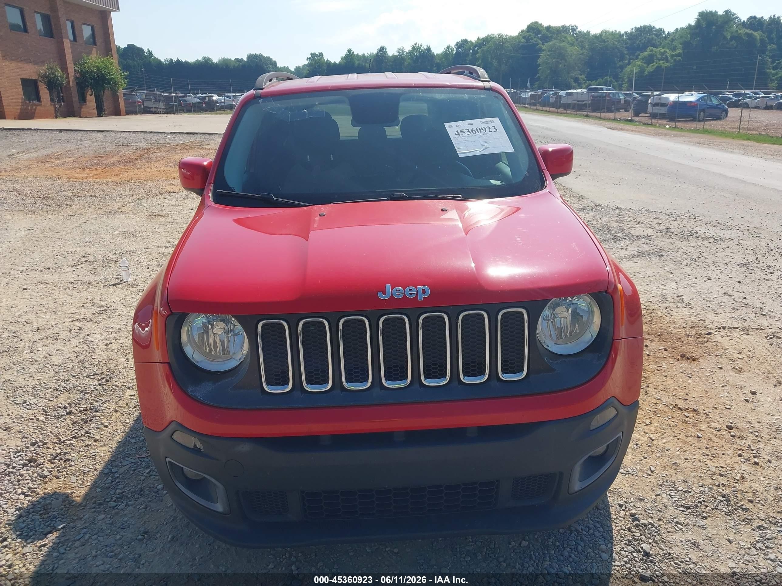 2015 Jeep Renegade Latitude Red vin: ZACCJABT0FPB56596