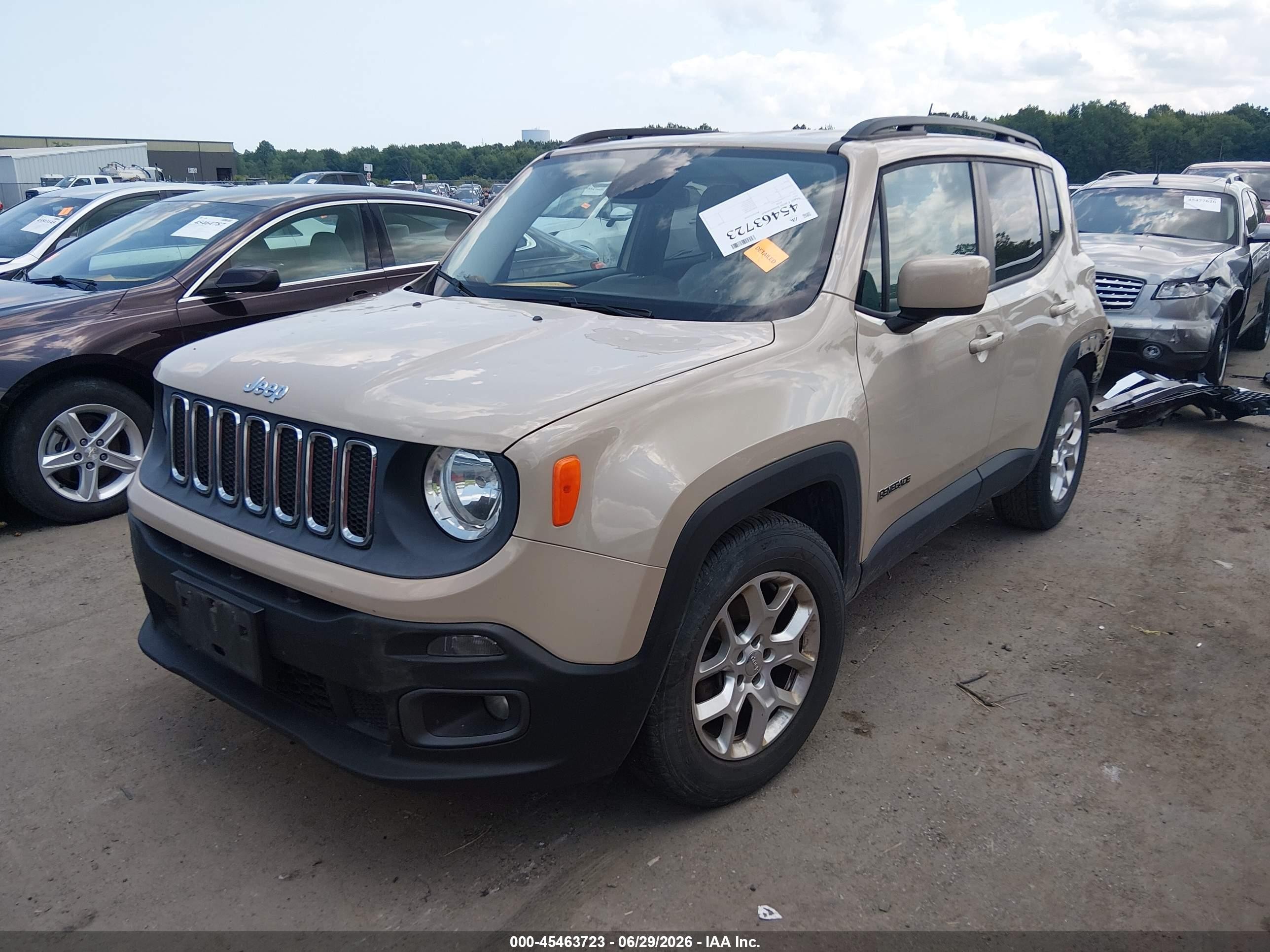 2015 Jeep Renegade Latitude Tan vin: ZACCJABT0FPB56622