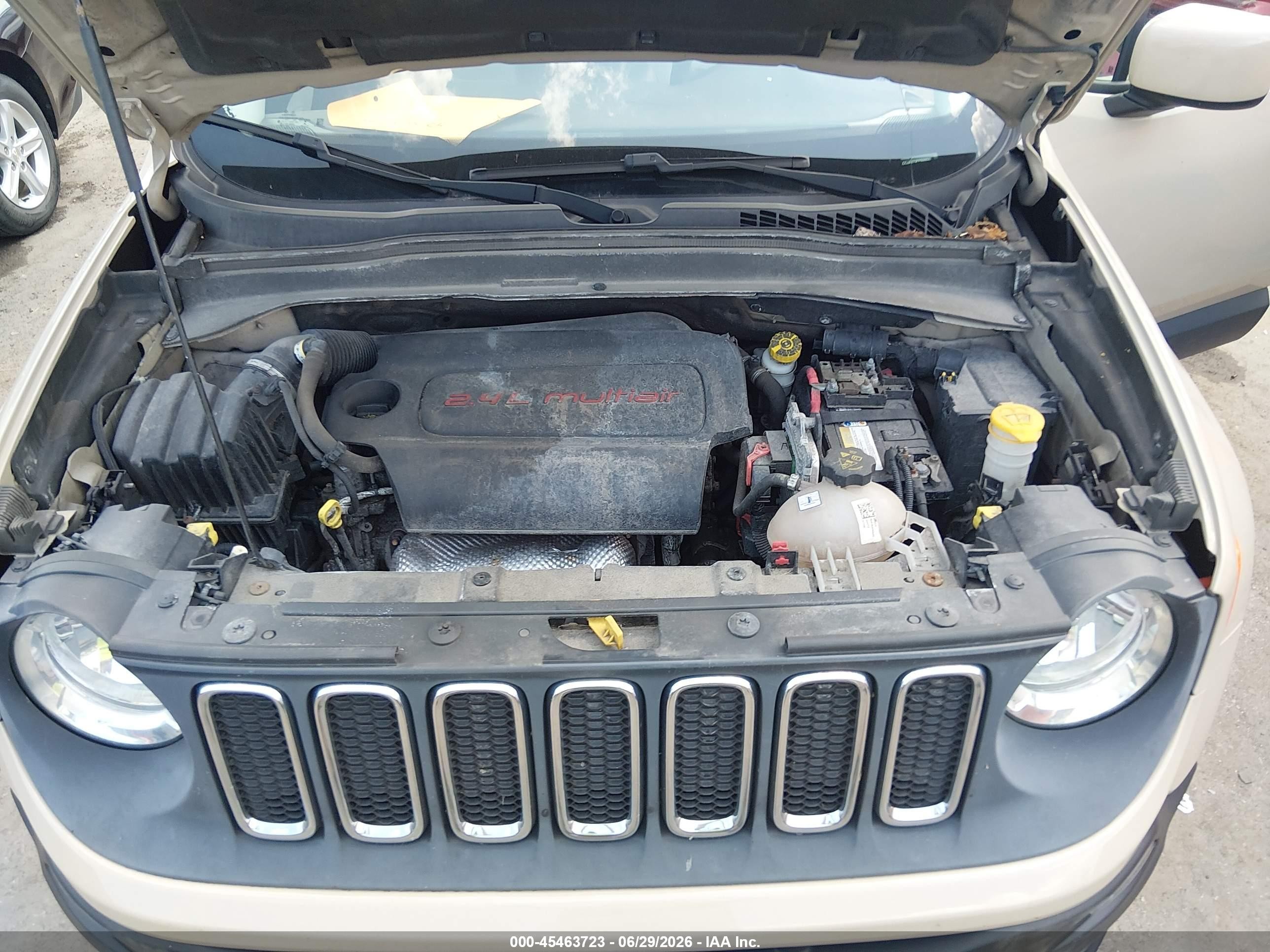 2015 Jeep Renegade Latitude Tan vin: ZACCJABT0FPB56622