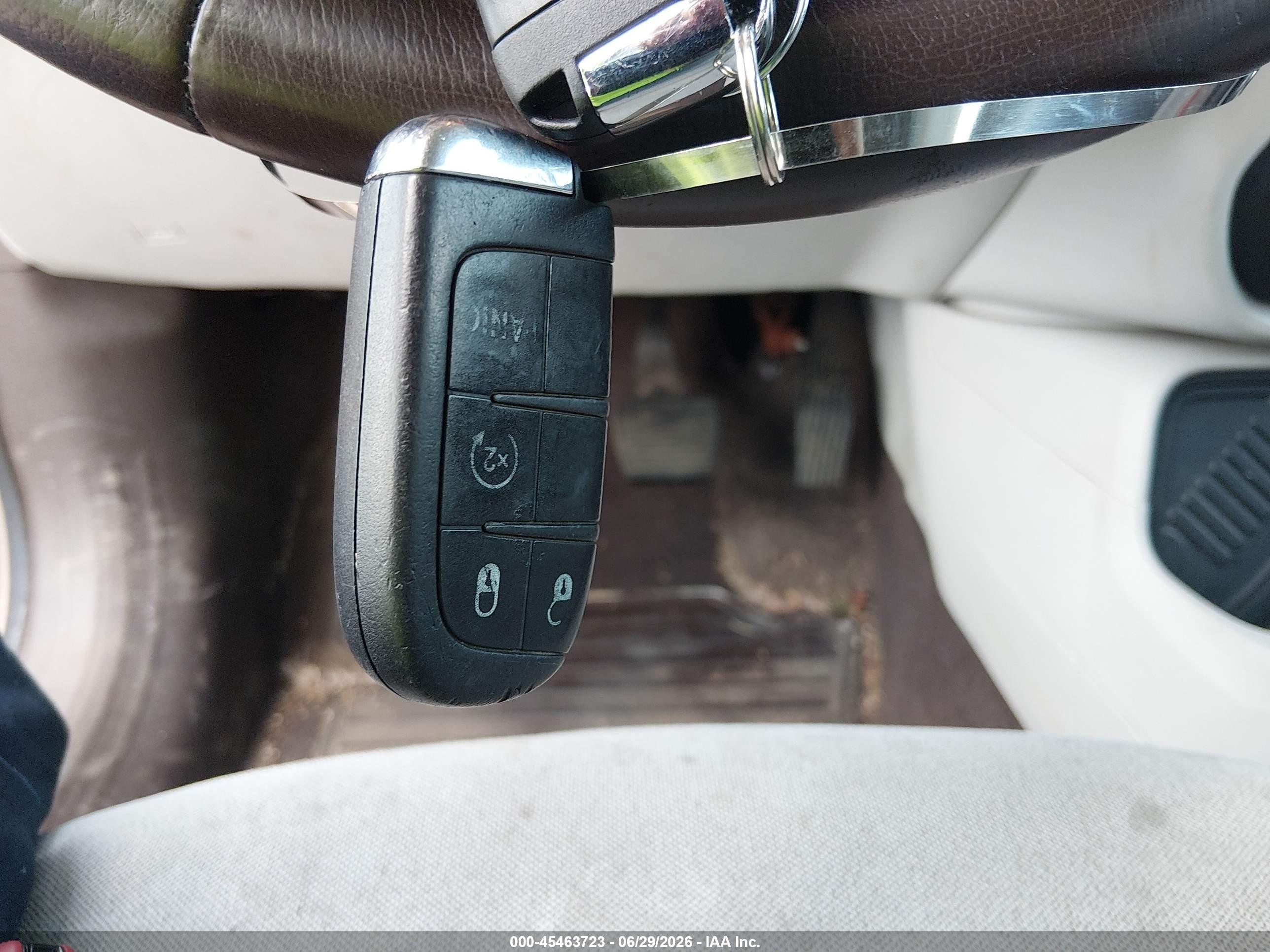2015 Jeep Renegade Latitude Tan vin: ZACCJABT0FPB56622