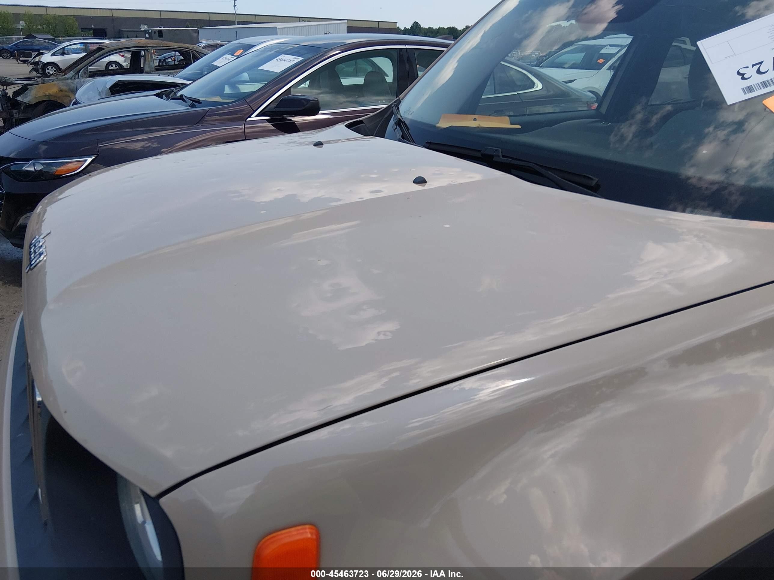 2015 Jeep Renegade Latitude Tan vin: ZACCJABT0FPB56622