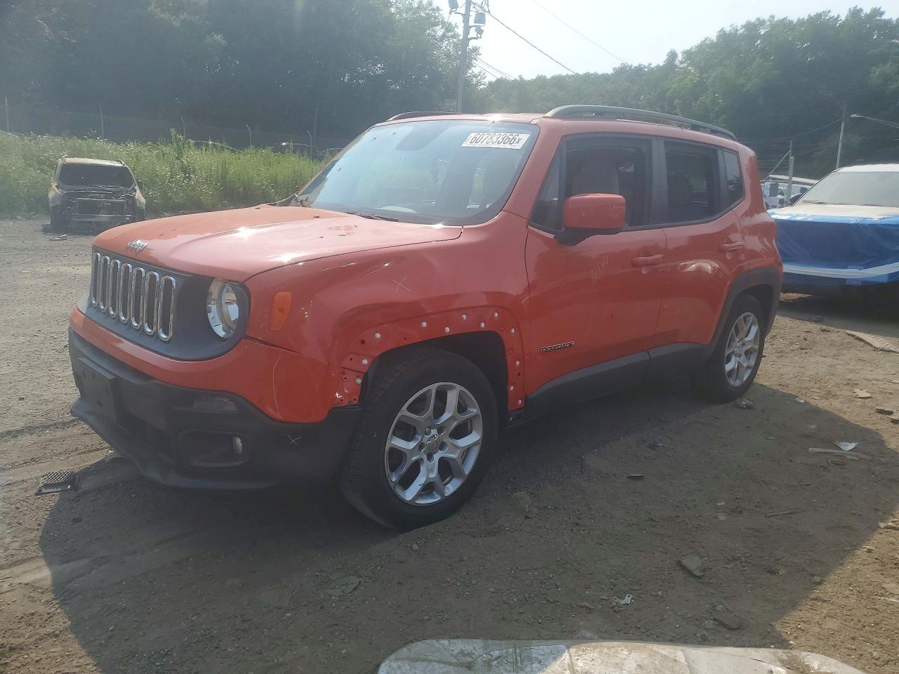2015 Jeep Renegade Latitude Red vin: ZACCJABT0FPB59843