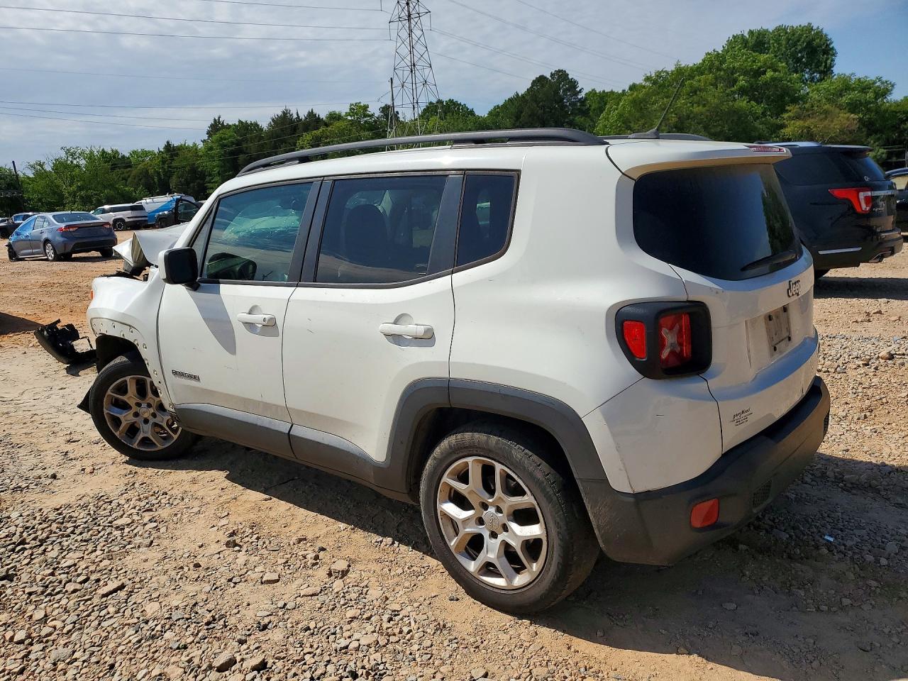 2015 Jeep Renegade Latitude Белый vin: ZACCJABT0FPB61981