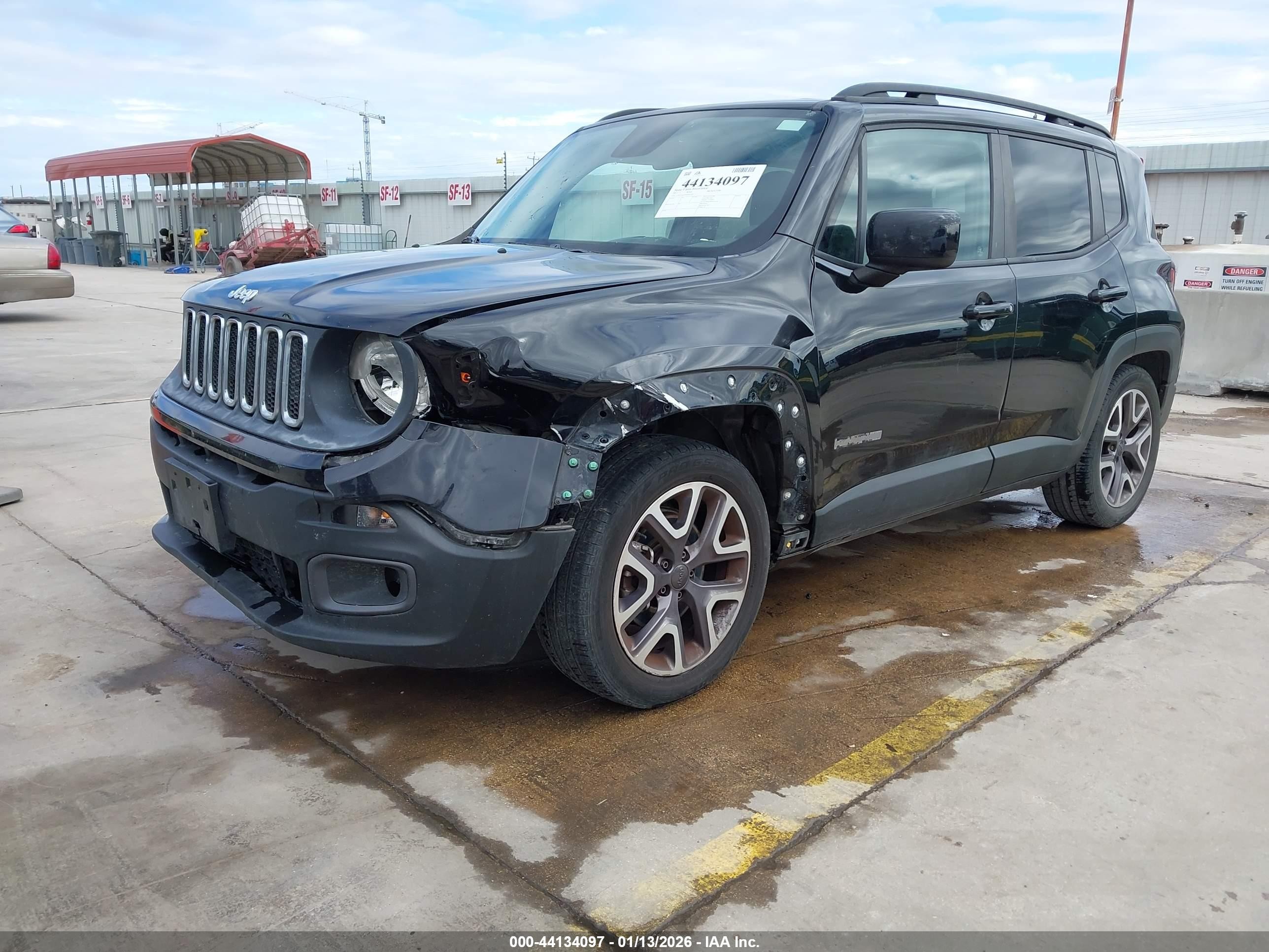 2015 Jeep Renegade Latitude Black vin: ZACCJABT0FPB67547