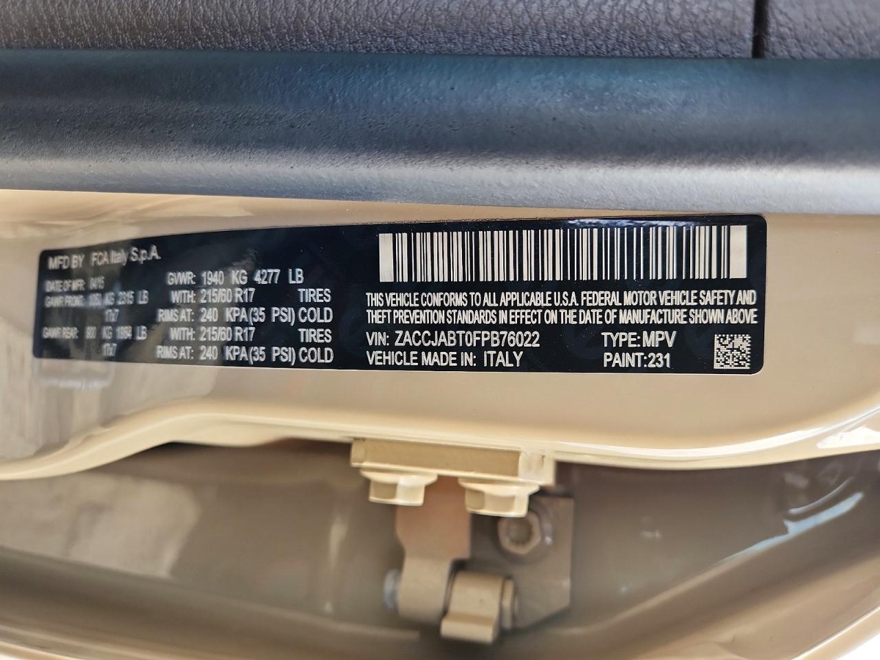 2015 Jeep Renegade Latitude Cream vin: ZACCJABT0FPB76022