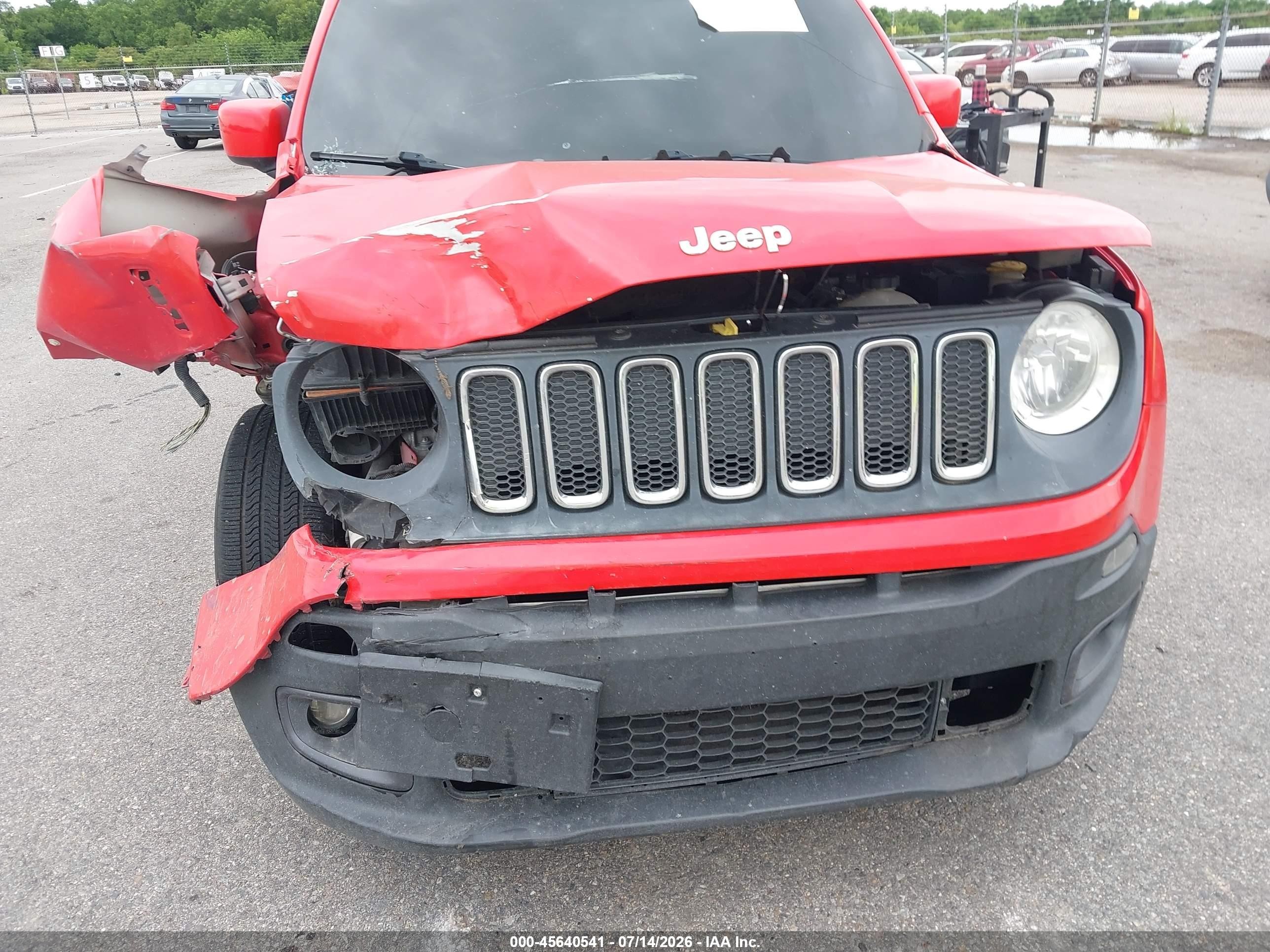 2015 Jeep Renegade Latitude Red vin: ZACCJABT0FPC29997