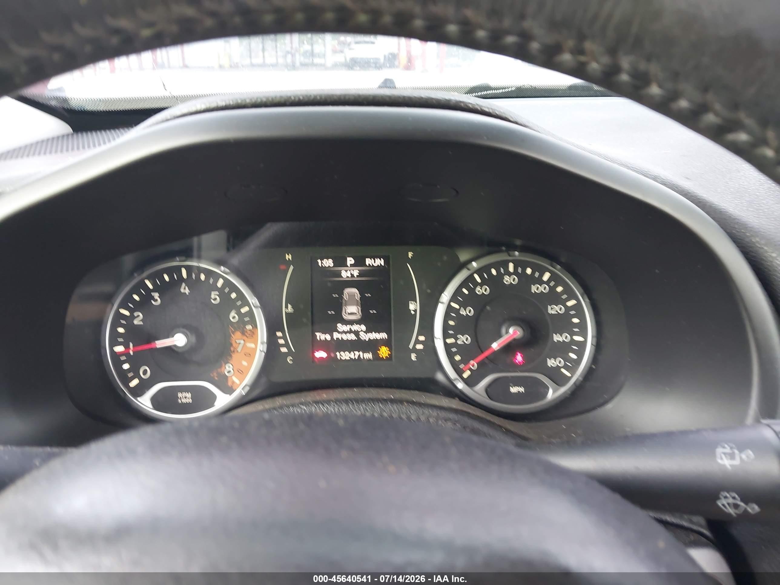 2015 Jeep Renegade Latitude Red vin: ZACCJABT0FPC29997